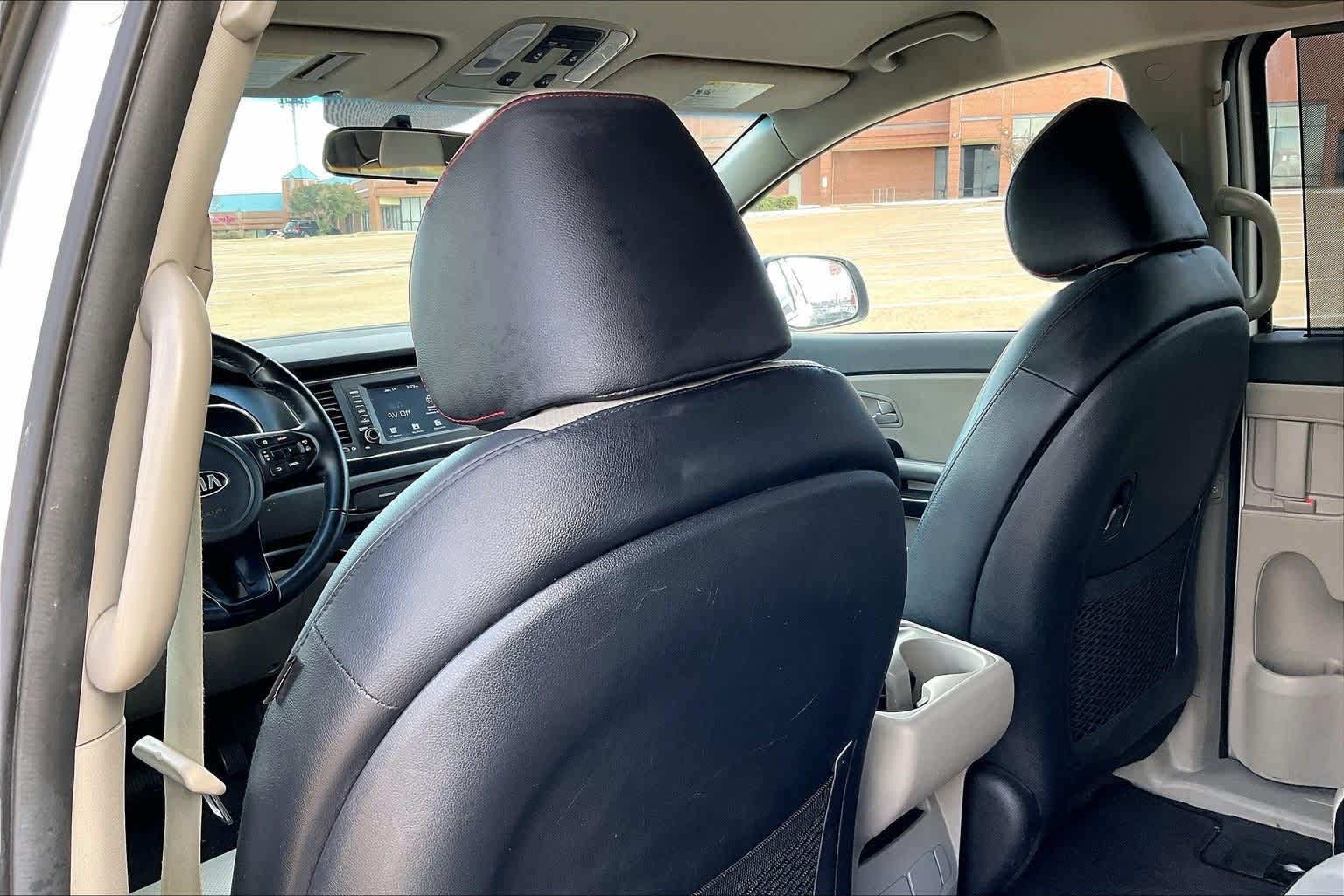 Thumbnail: 2019 Kia Sedona - 12