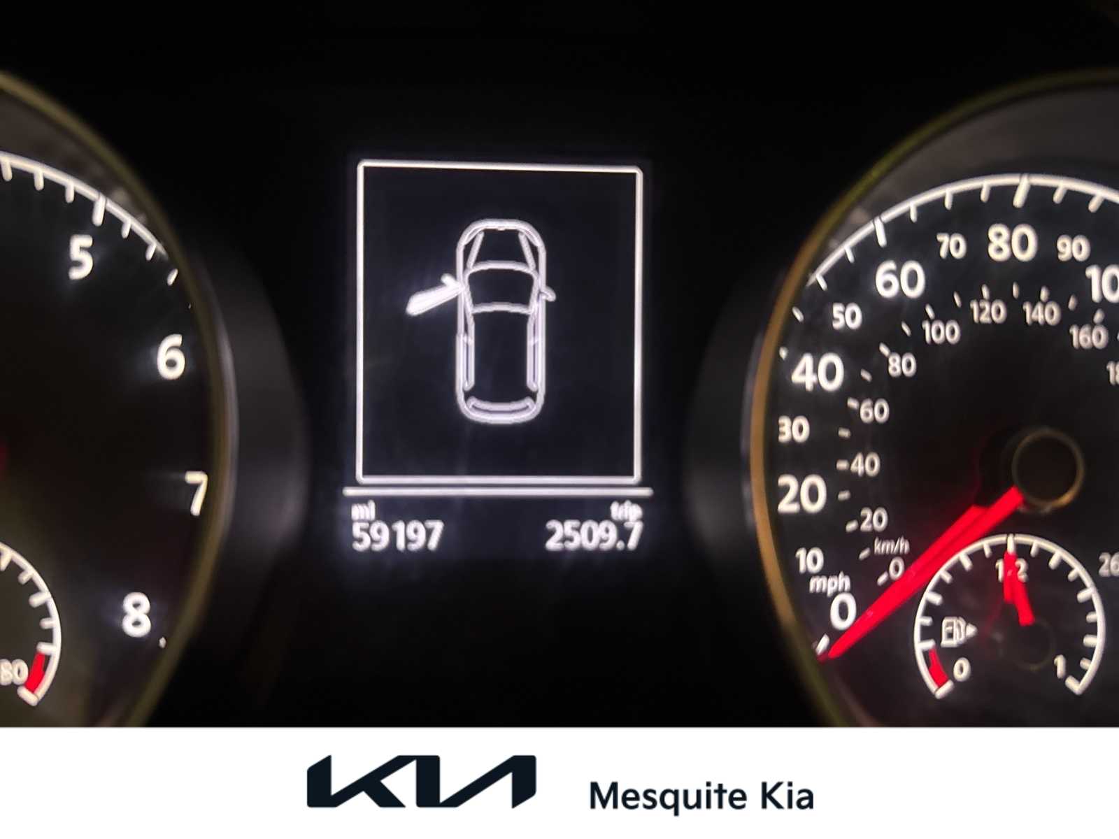 2016 Volkswagen Golf TSI S's photo