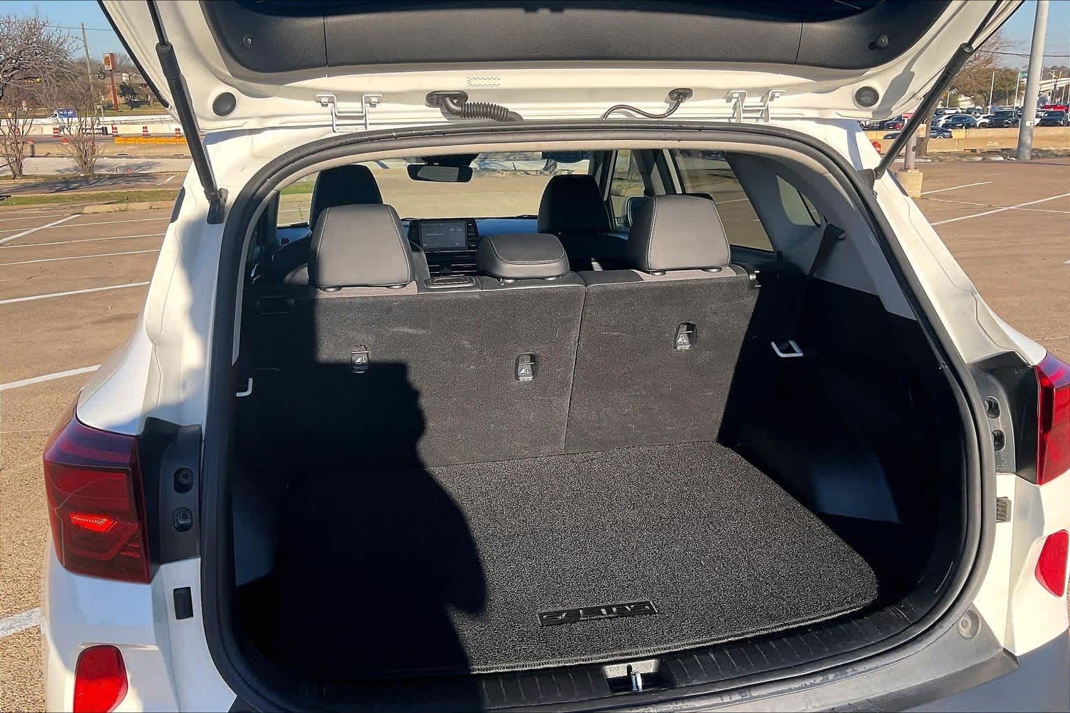 Thumbnail: 2023 Kia Seltos - 16