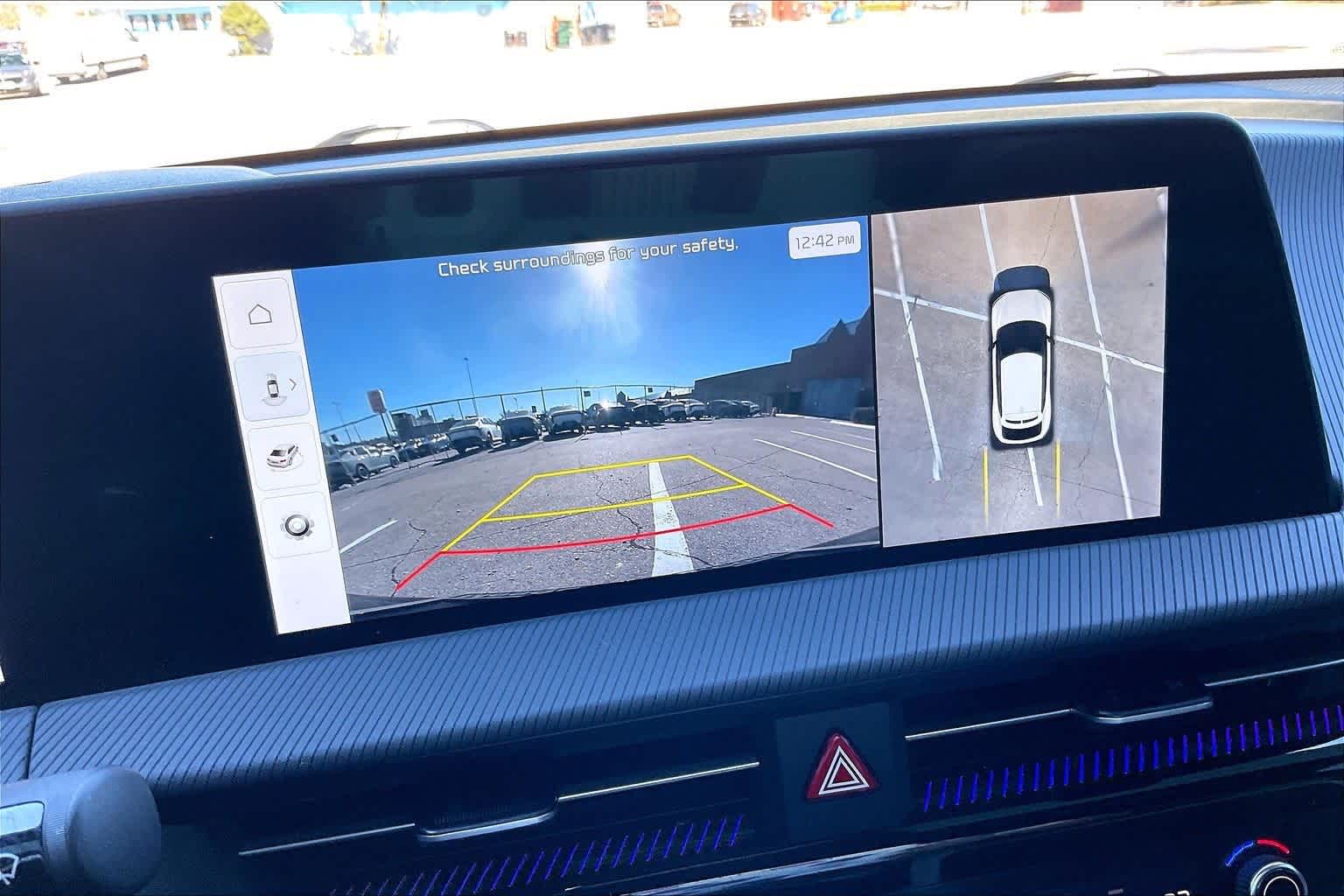 Thumbnail: 2023 Kia EV6 - 26