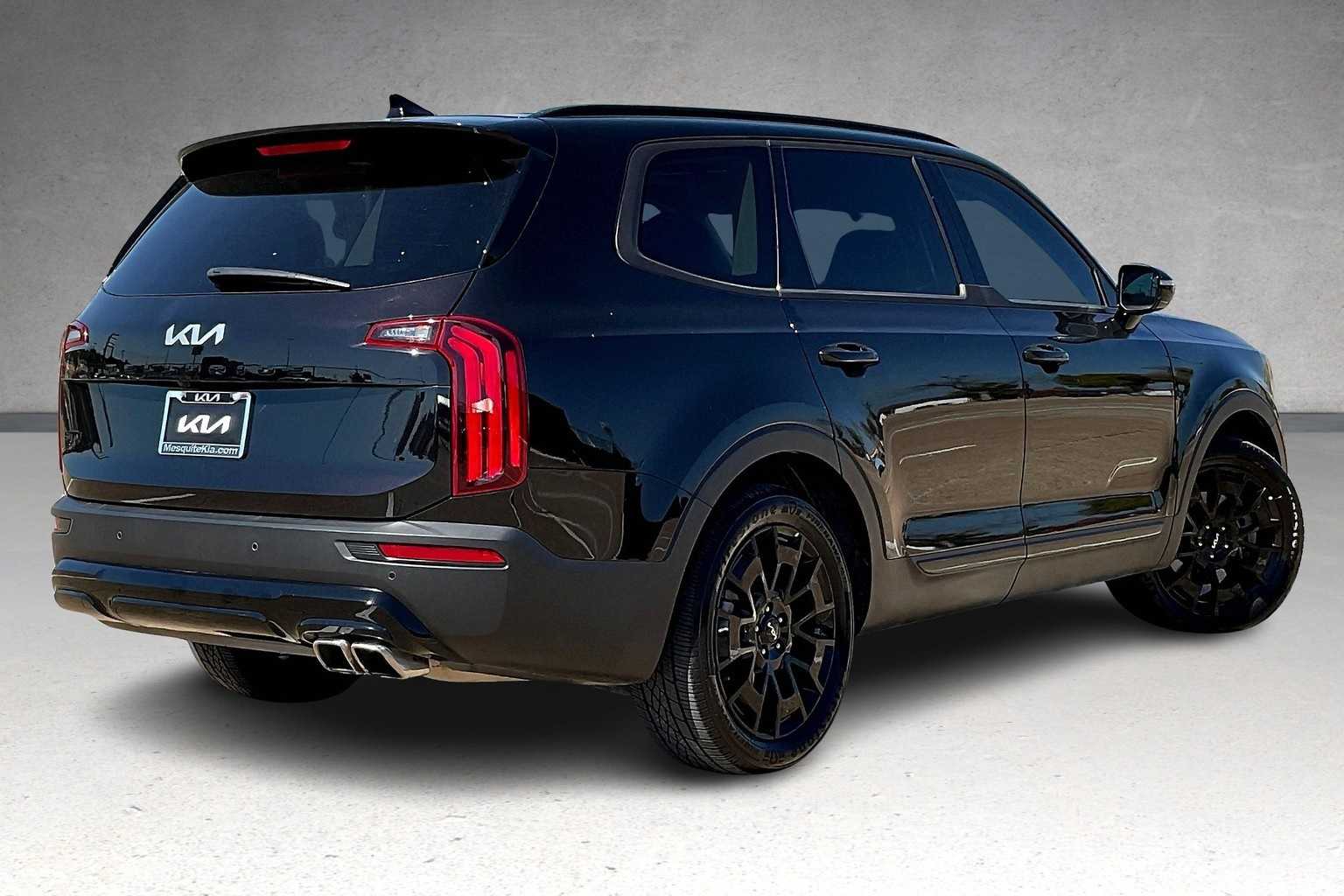 Thumbnail: 2022 Kia Telluride - 22