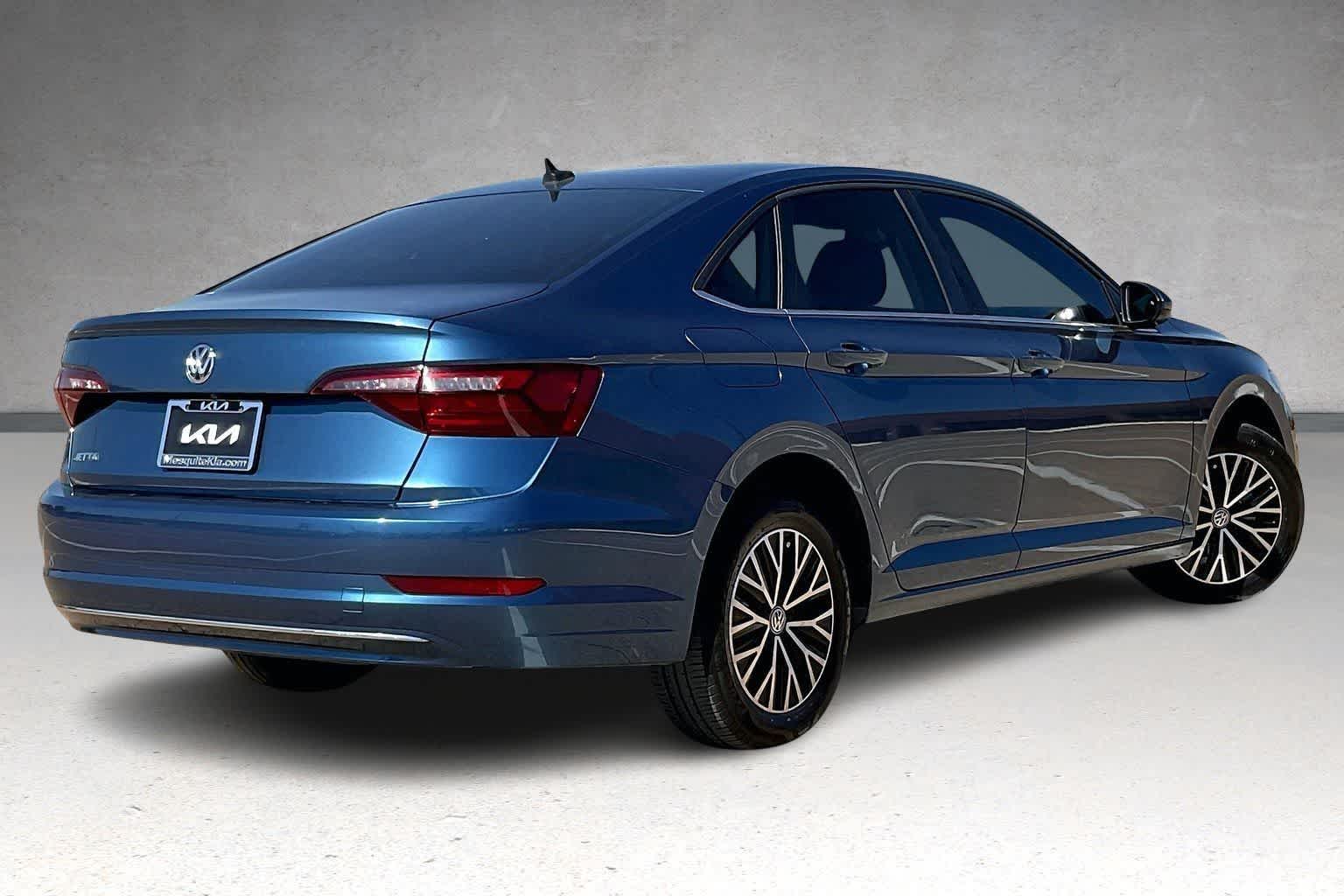 Thumbnail: 2021 Volkswagen Jetta - 21