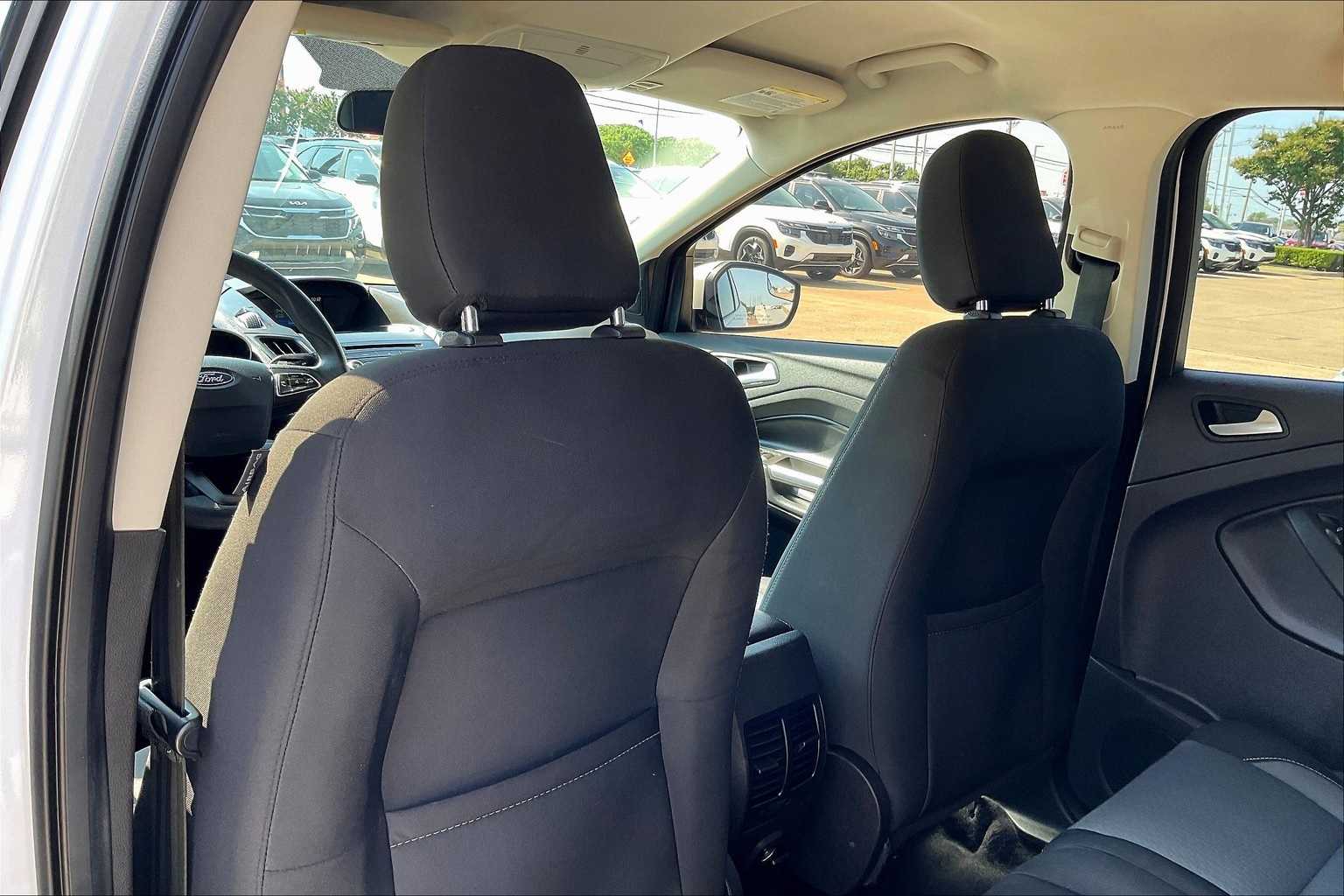Thumbnail: 2018 Ford Escape - 12
