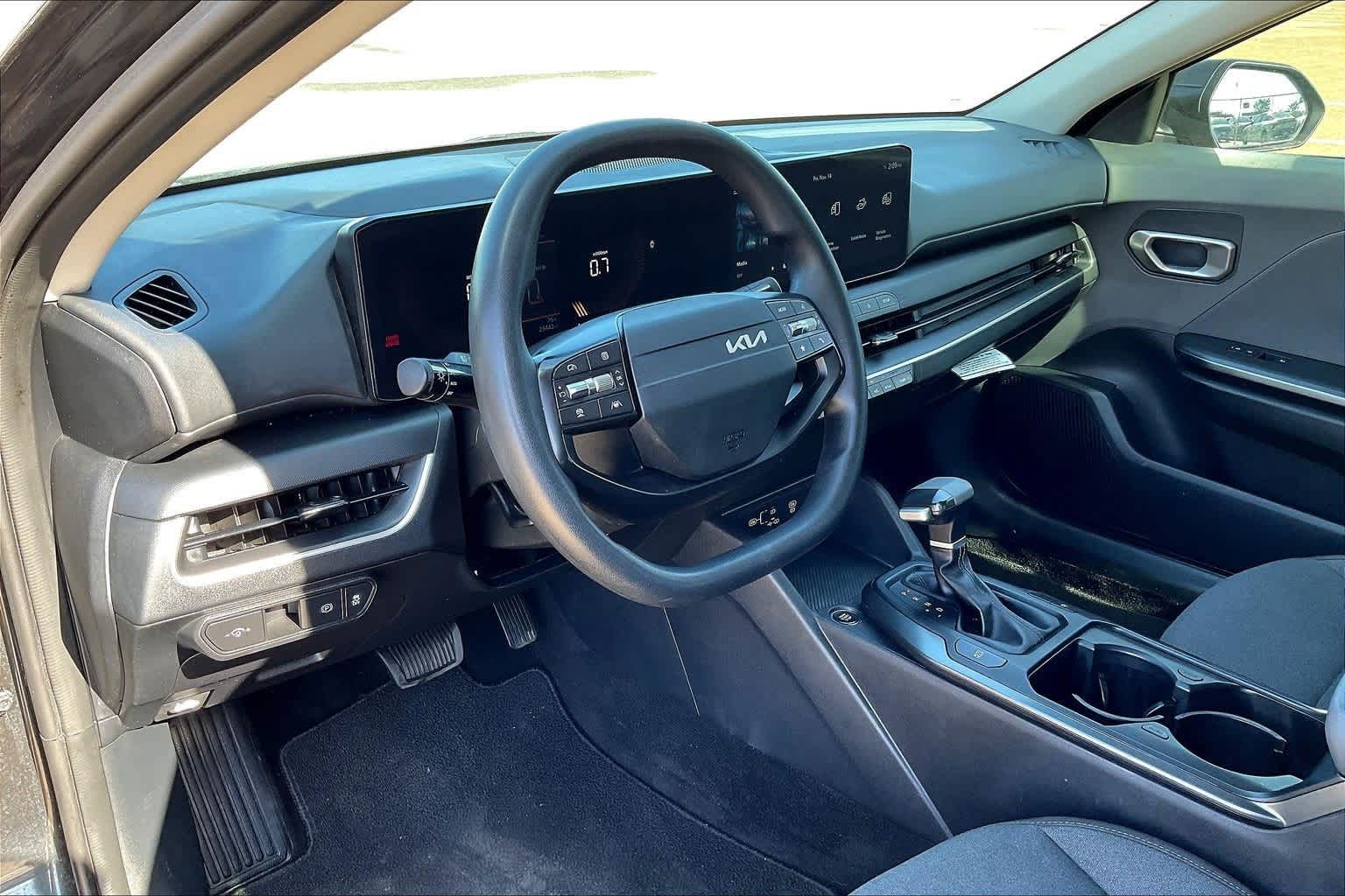 Thumbnail: 2025 Kia K4 - 2