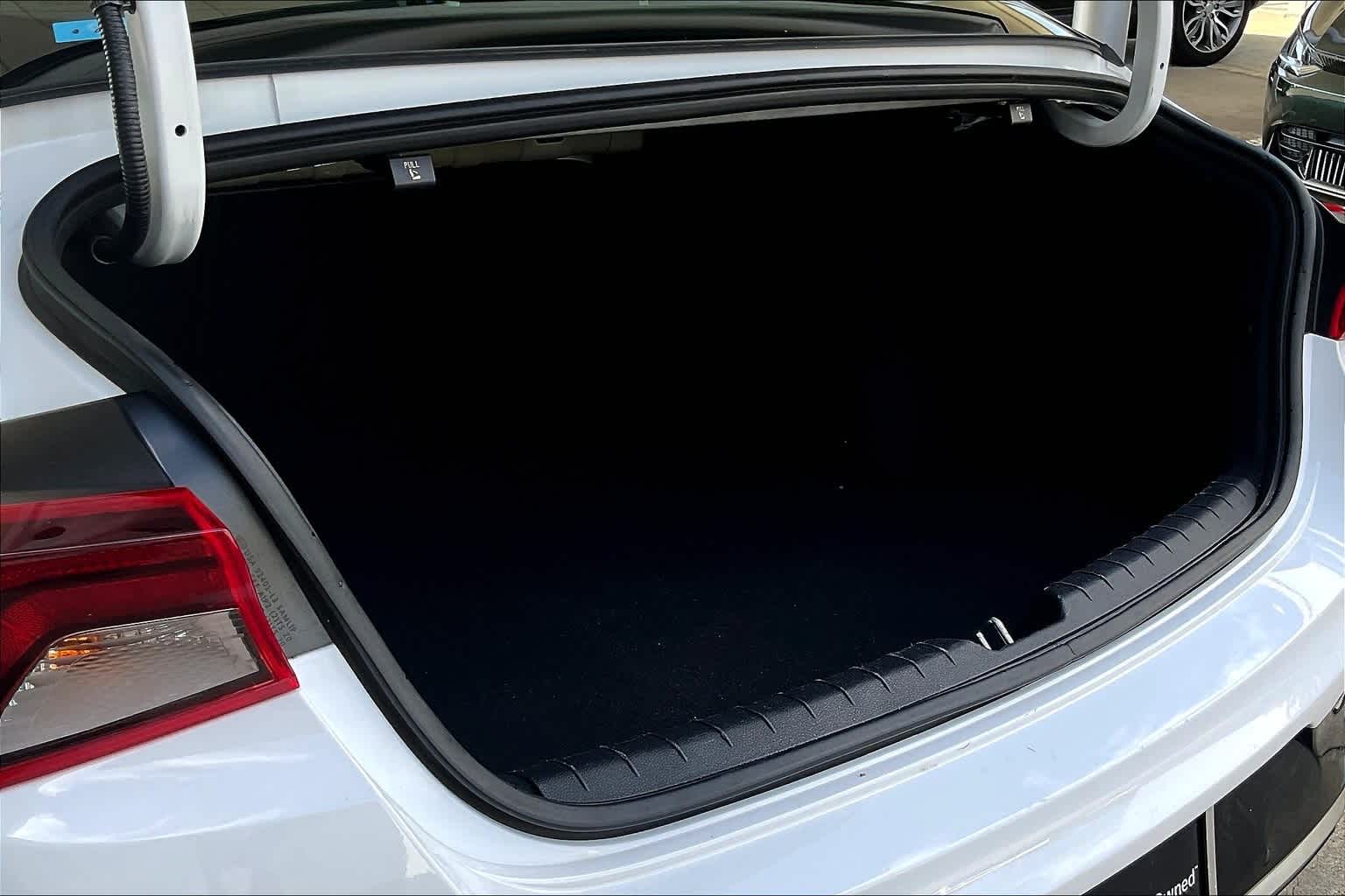 Thumbnail: 2022 Kia K5 - 18