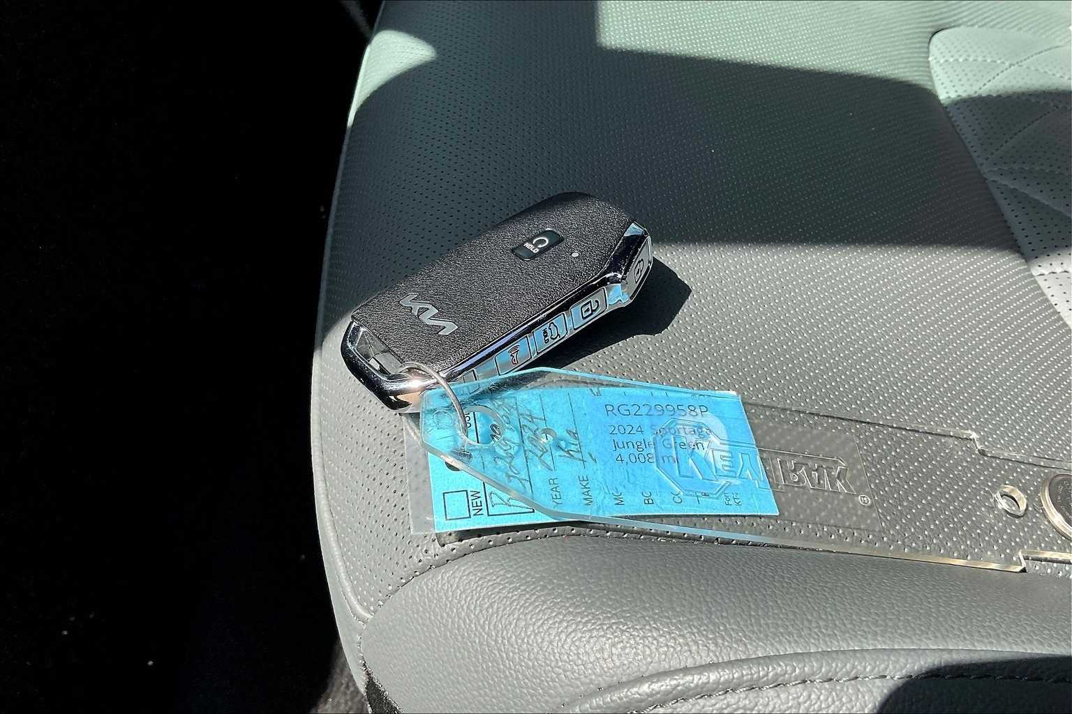 Thumbnail: 2024 Kia Sportage - 18