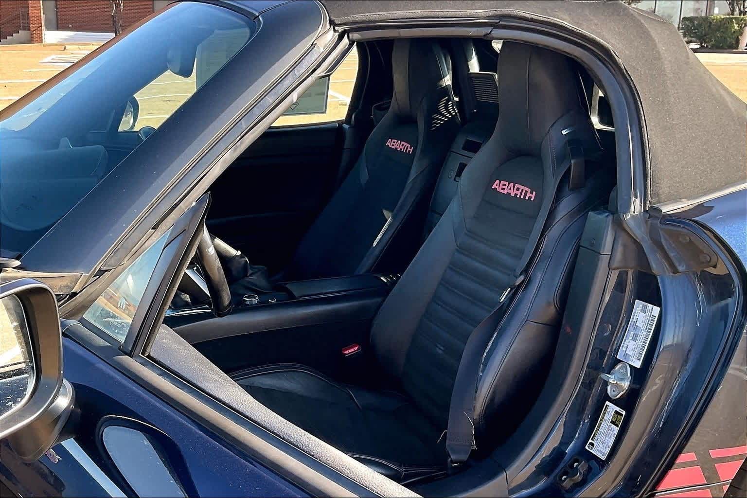 Thumbnail: 2018 Fiat 124 Spider - 10