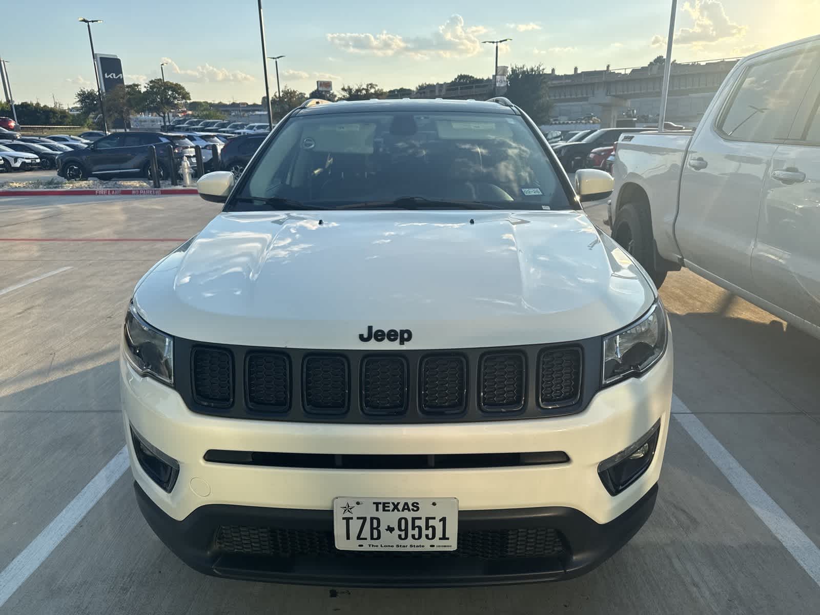 2020 Jeep Compass Latitude photo 2