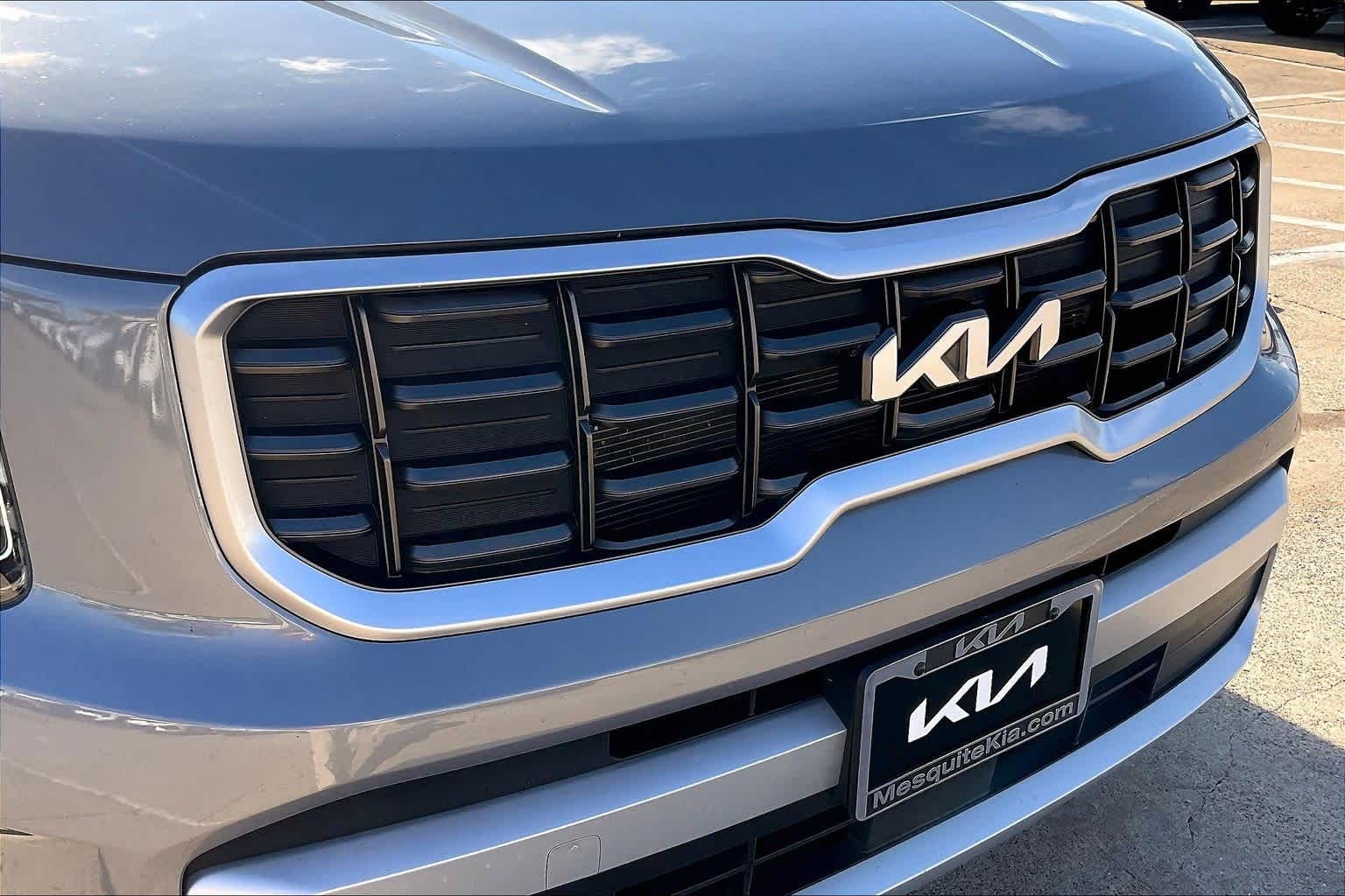 Thumbnail: 2023 Kia Telluride - 31