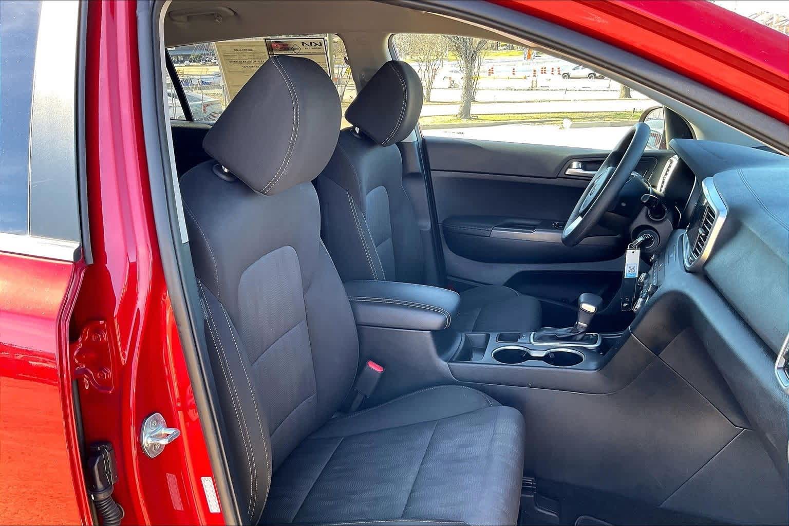 Thumbnail: 2022 Kia Sportage - 12