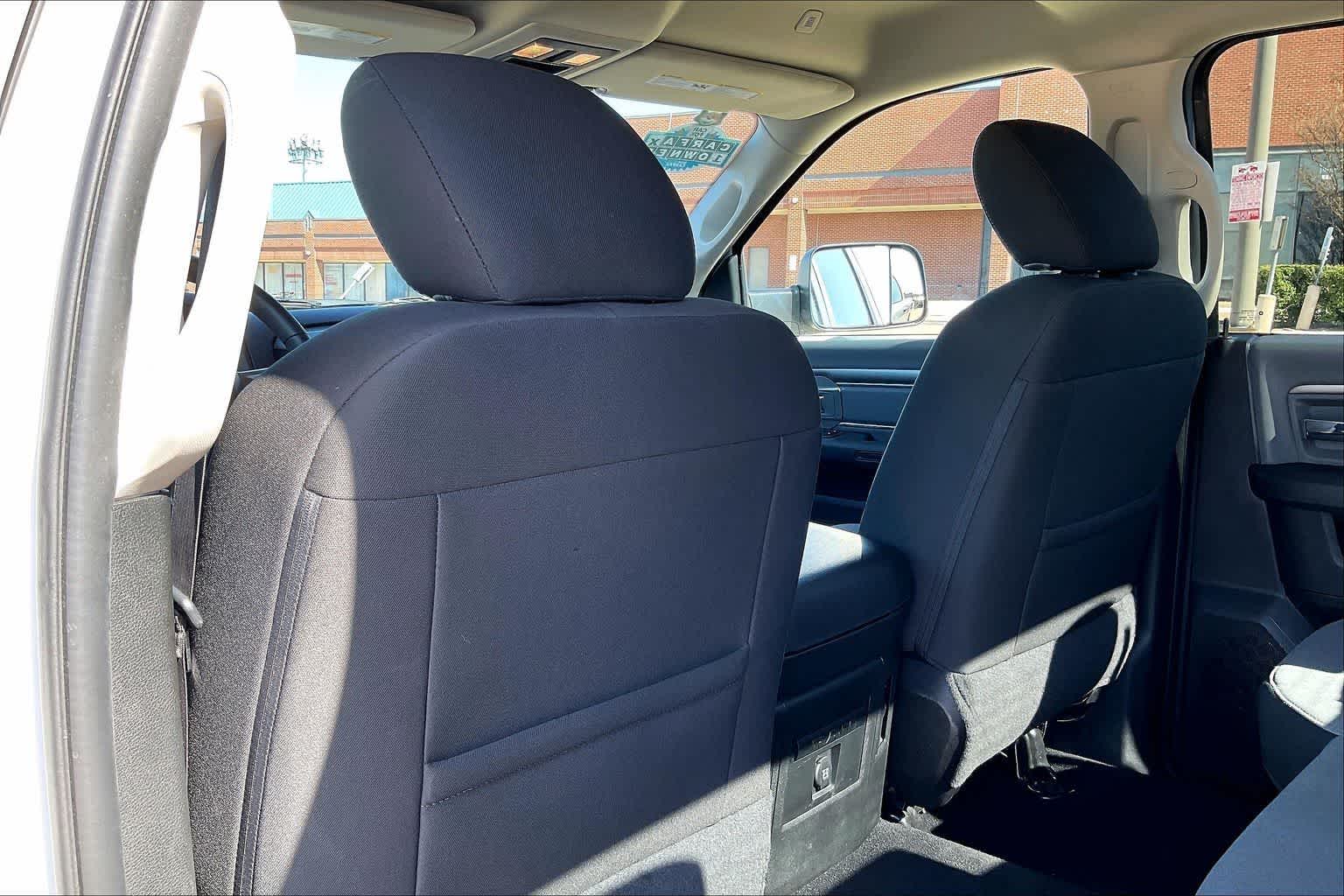 Thumbnail: 2023 RAM 1500 Classic - 12