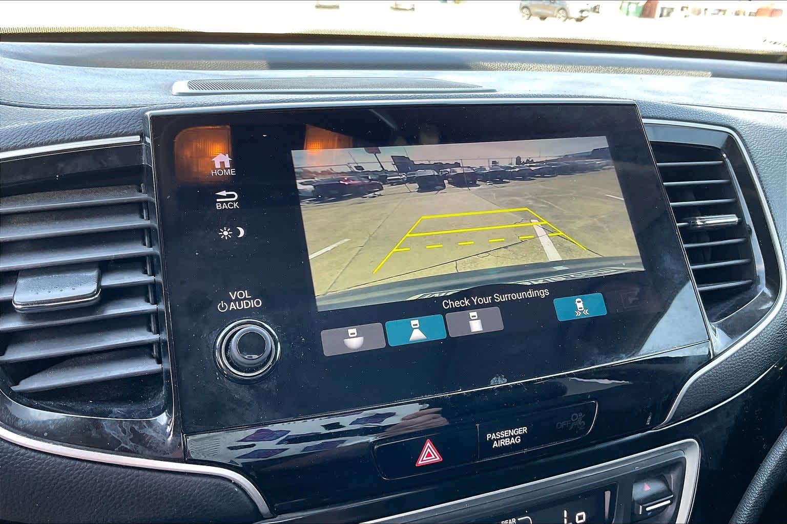 Thumbnail: 2020 Honda Pilot - 25