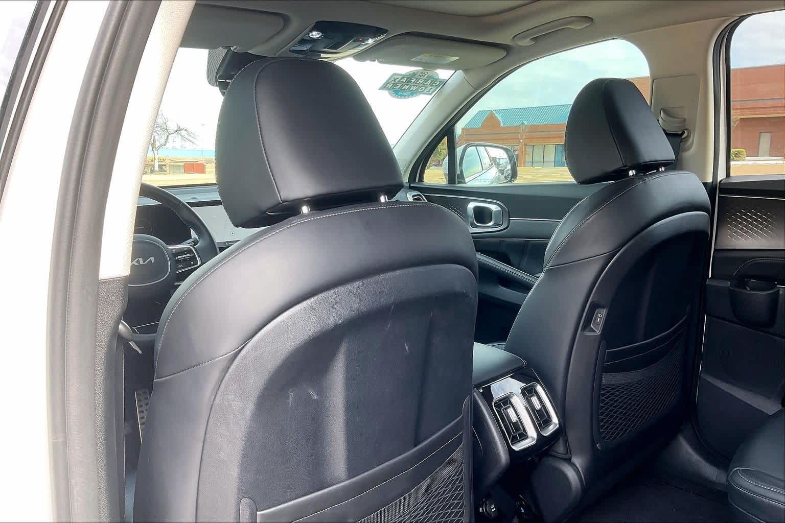 Thumbnail: 2024 Kia Sorento - 10