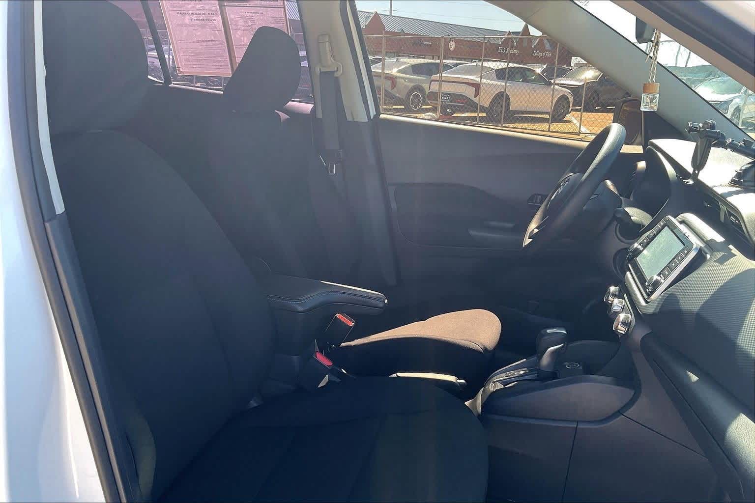 Thumbnail: 2024 Nissan Kicks - 12