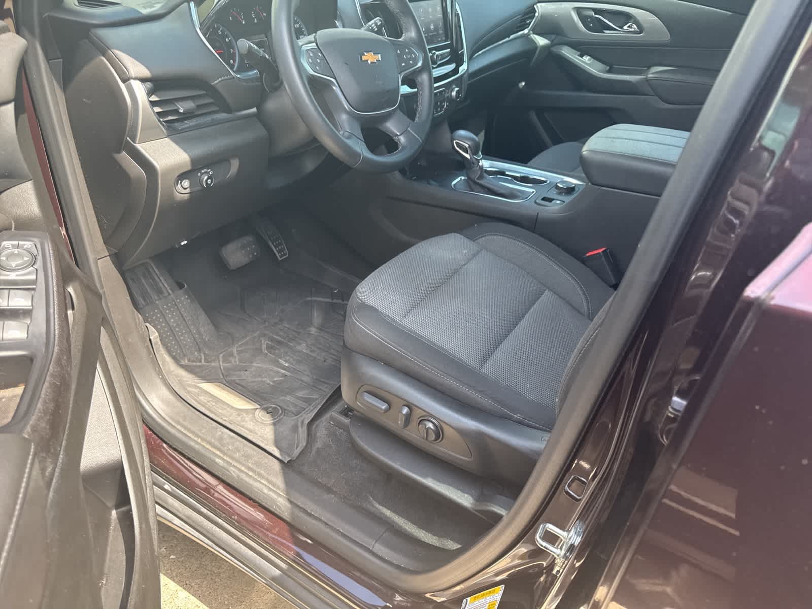 2023 Chevrolet Traverse LT 5