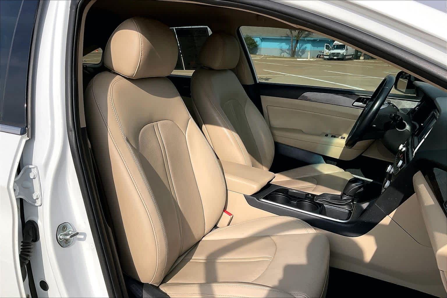 Thumbnail: 2018 Hyundai Sonata - 13