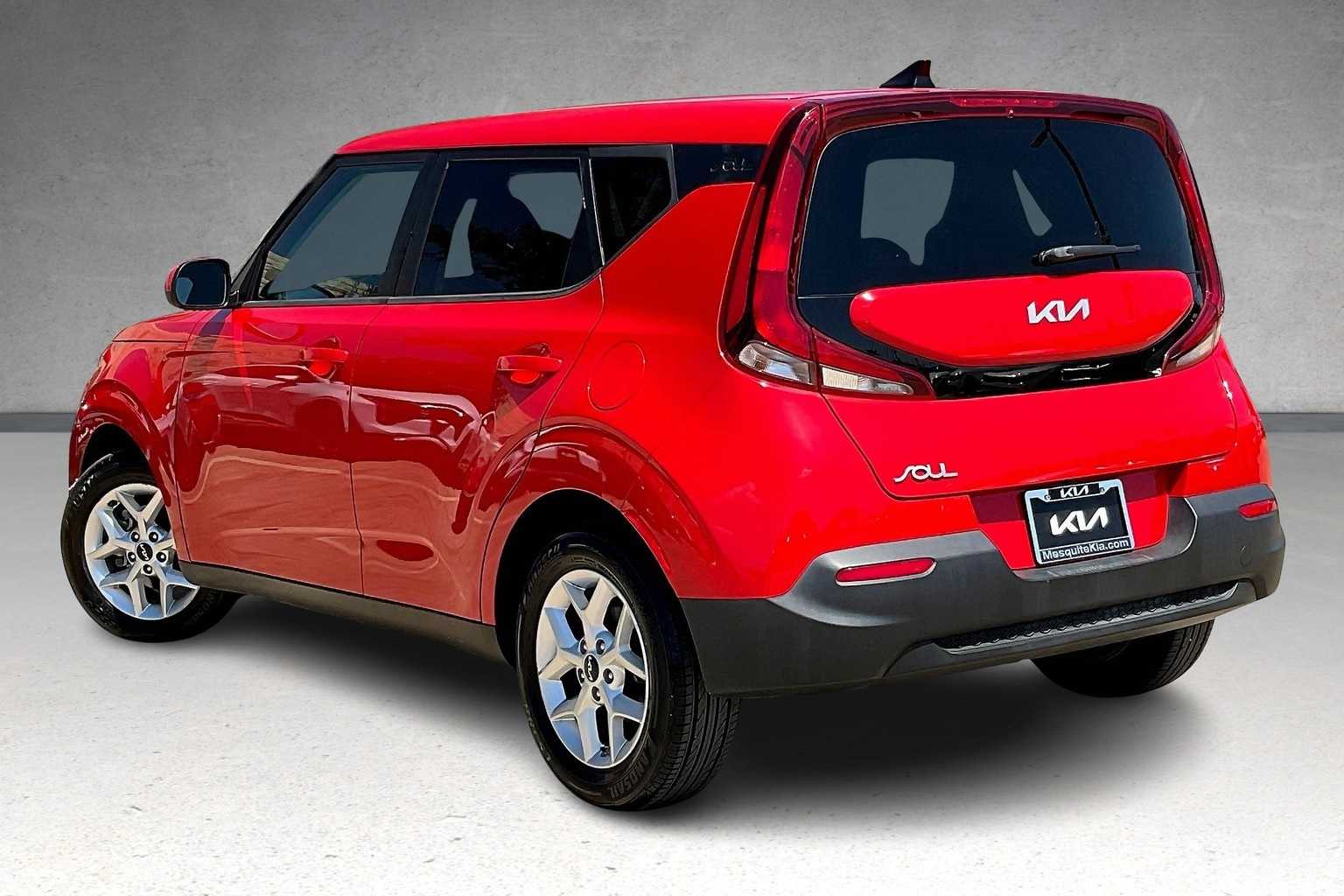 Thumbnail: 2022 Kia Soul - 4