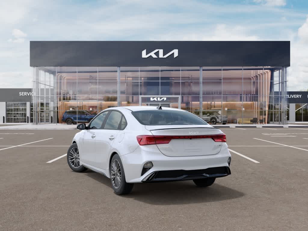 2024 Kia Forte GT-Line photo 4