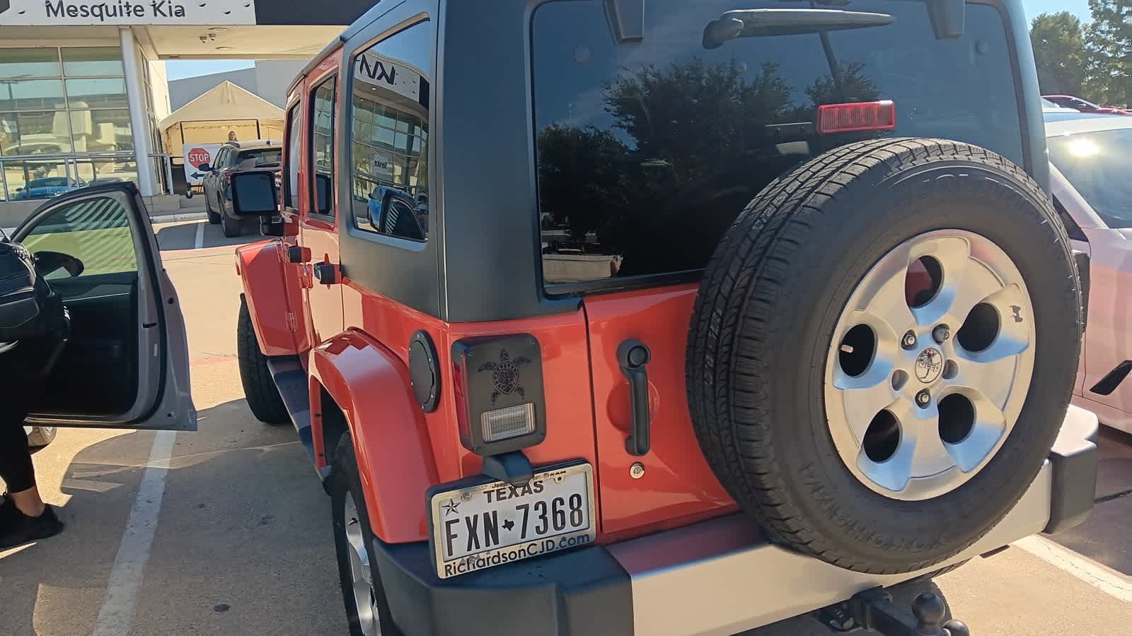Thumbnail: 2015 Jeep Wrangler - 6