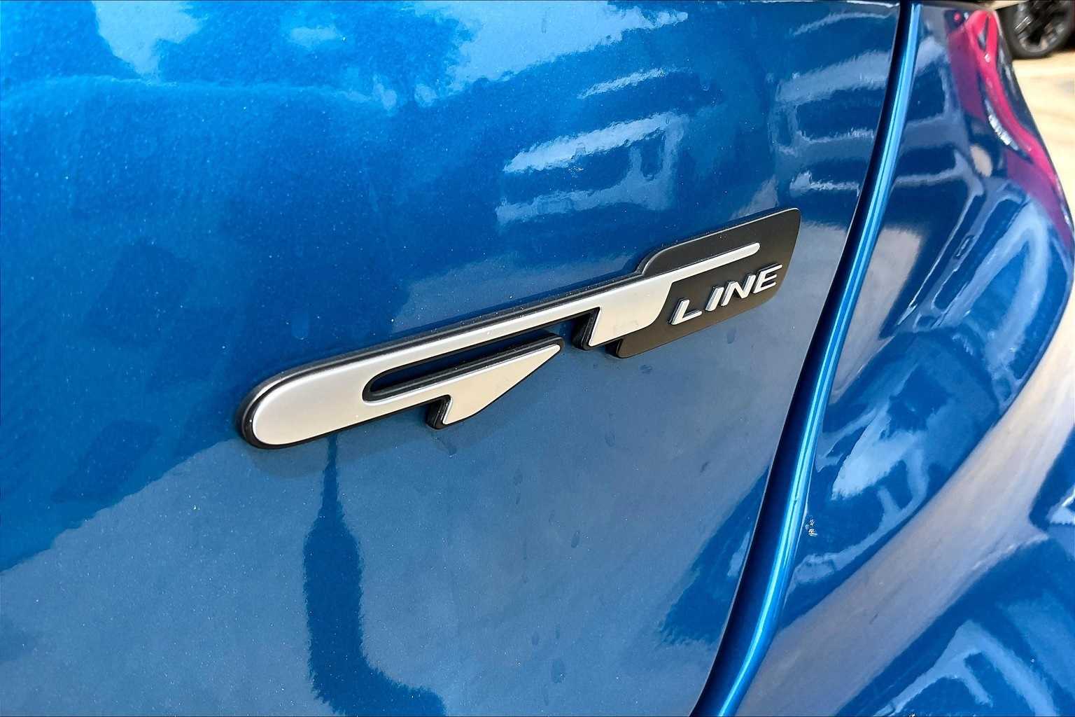 Thumbnail: 2023 Kia Forte - 7