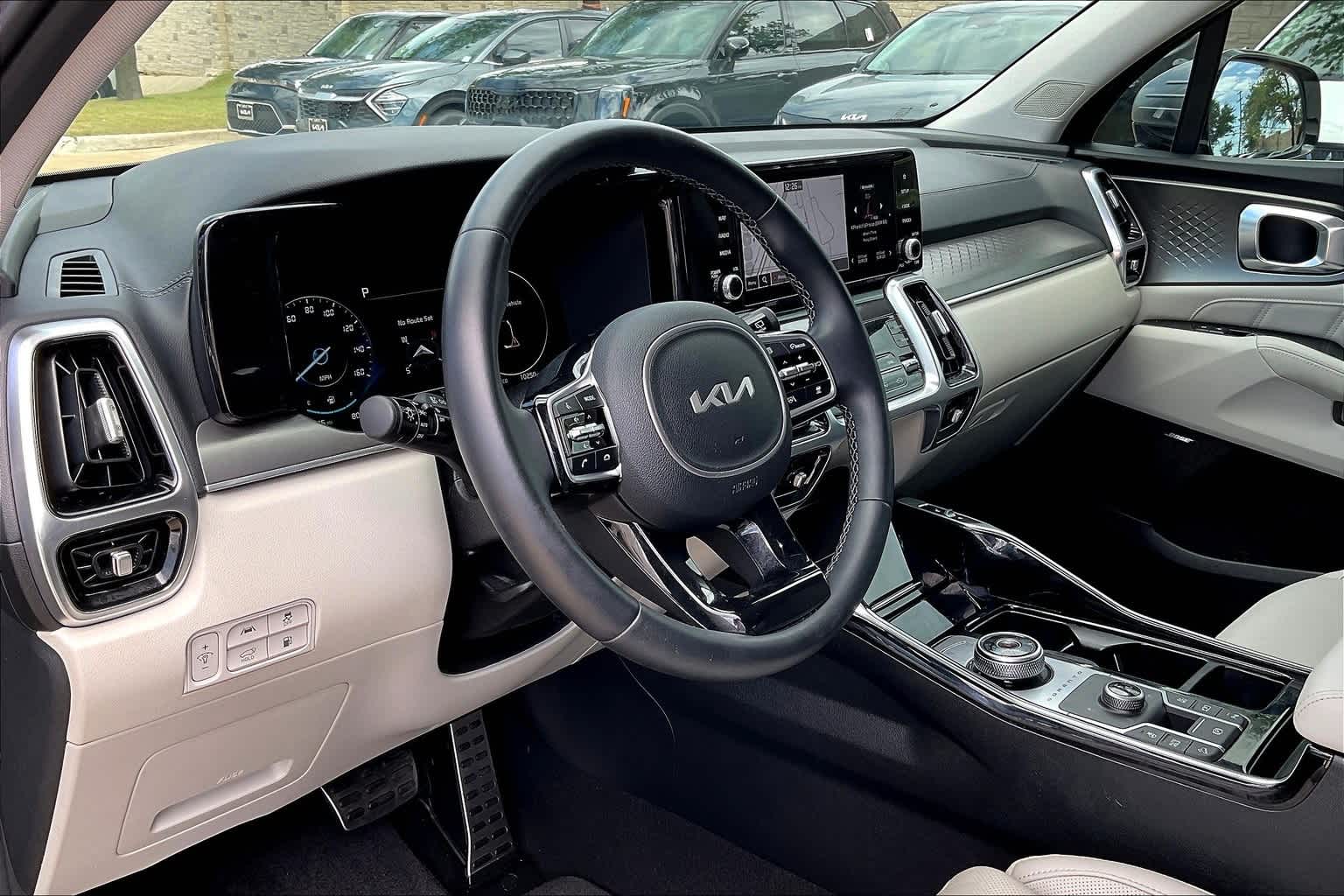 2023 Kia Sorento SX 2