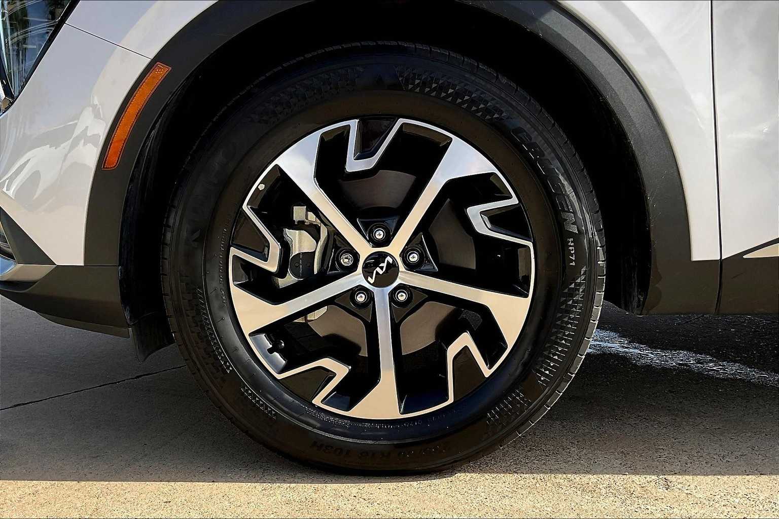 Thumbnail: 2025 Kia Sportage - 7