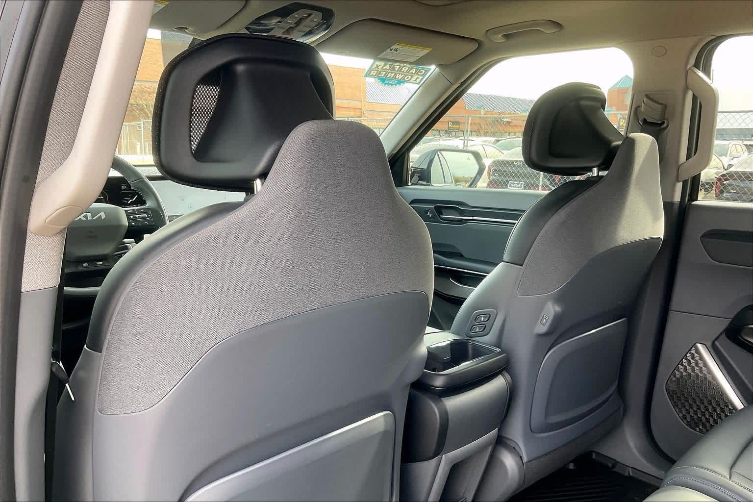 Thumbnail: 2026 Kia EV9 - 11