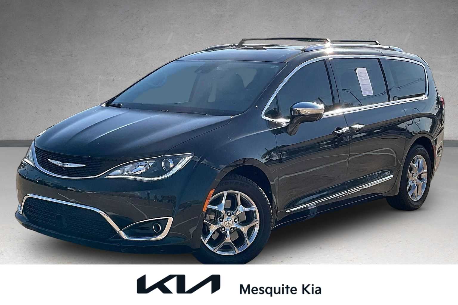 2017 Chrysler Pacifica Limited -
                  Mesquite, TX