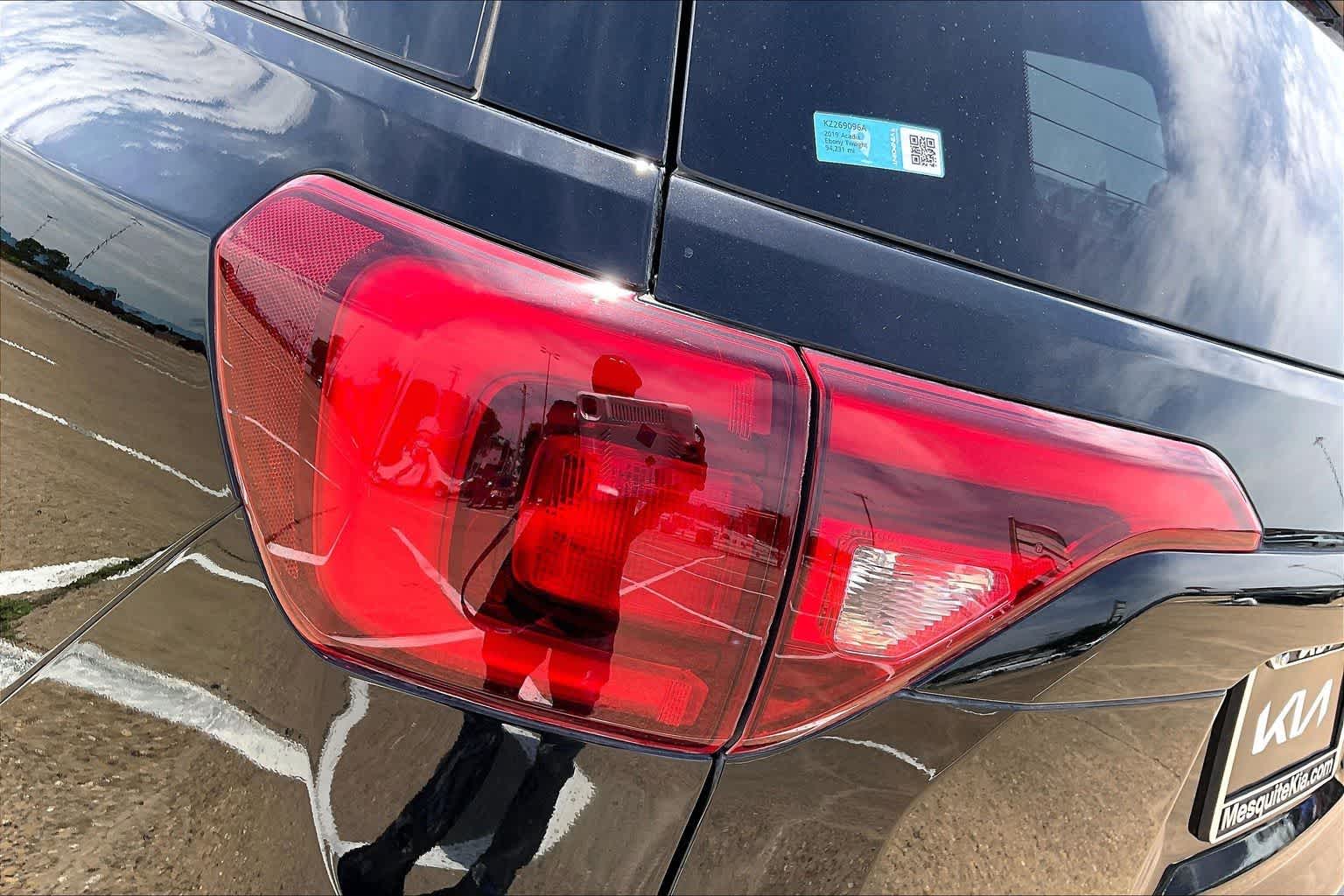Thumbnail: 2019 GMC Acadia - 32
