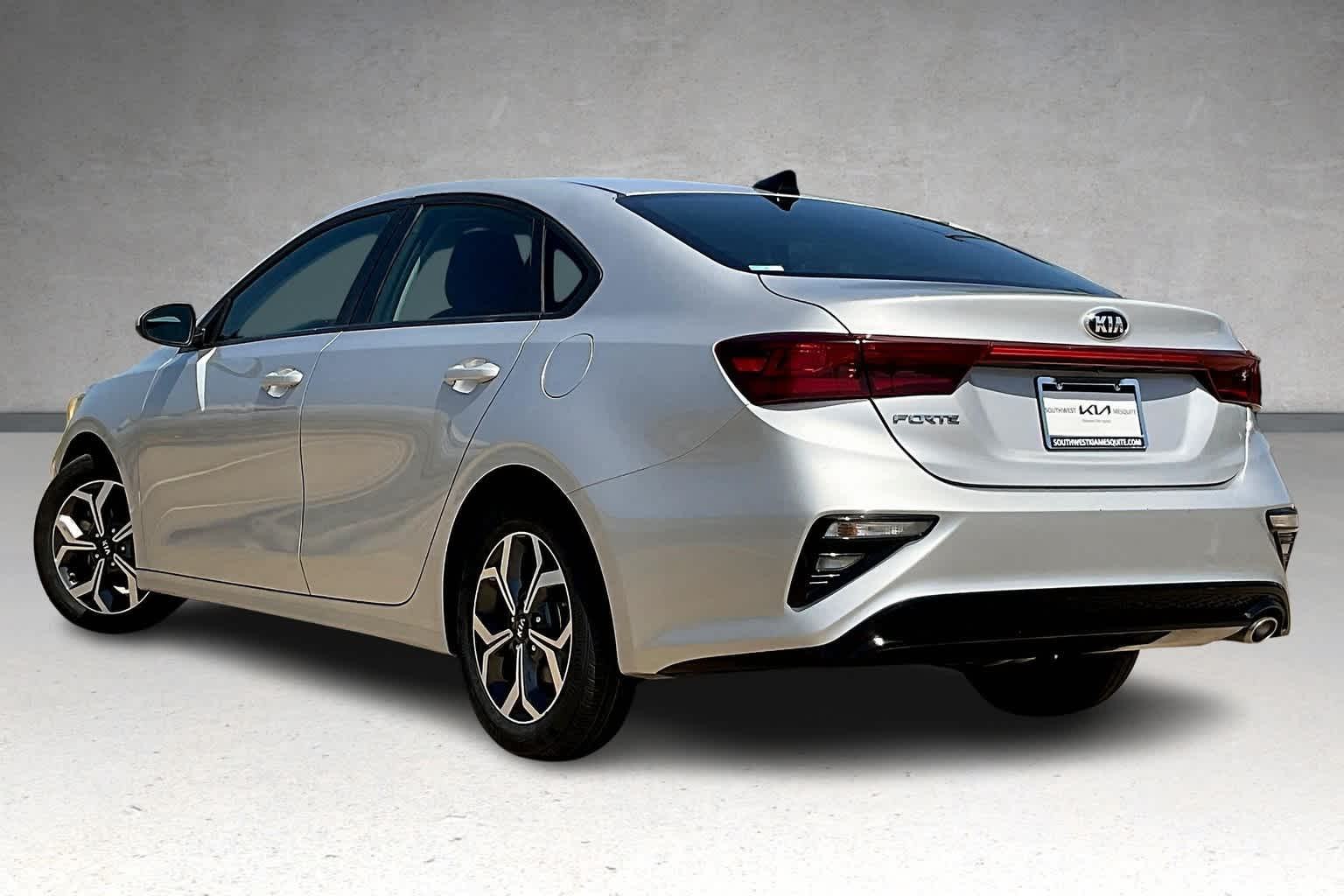 Thumbnail: 2021 Kia Forte - 4