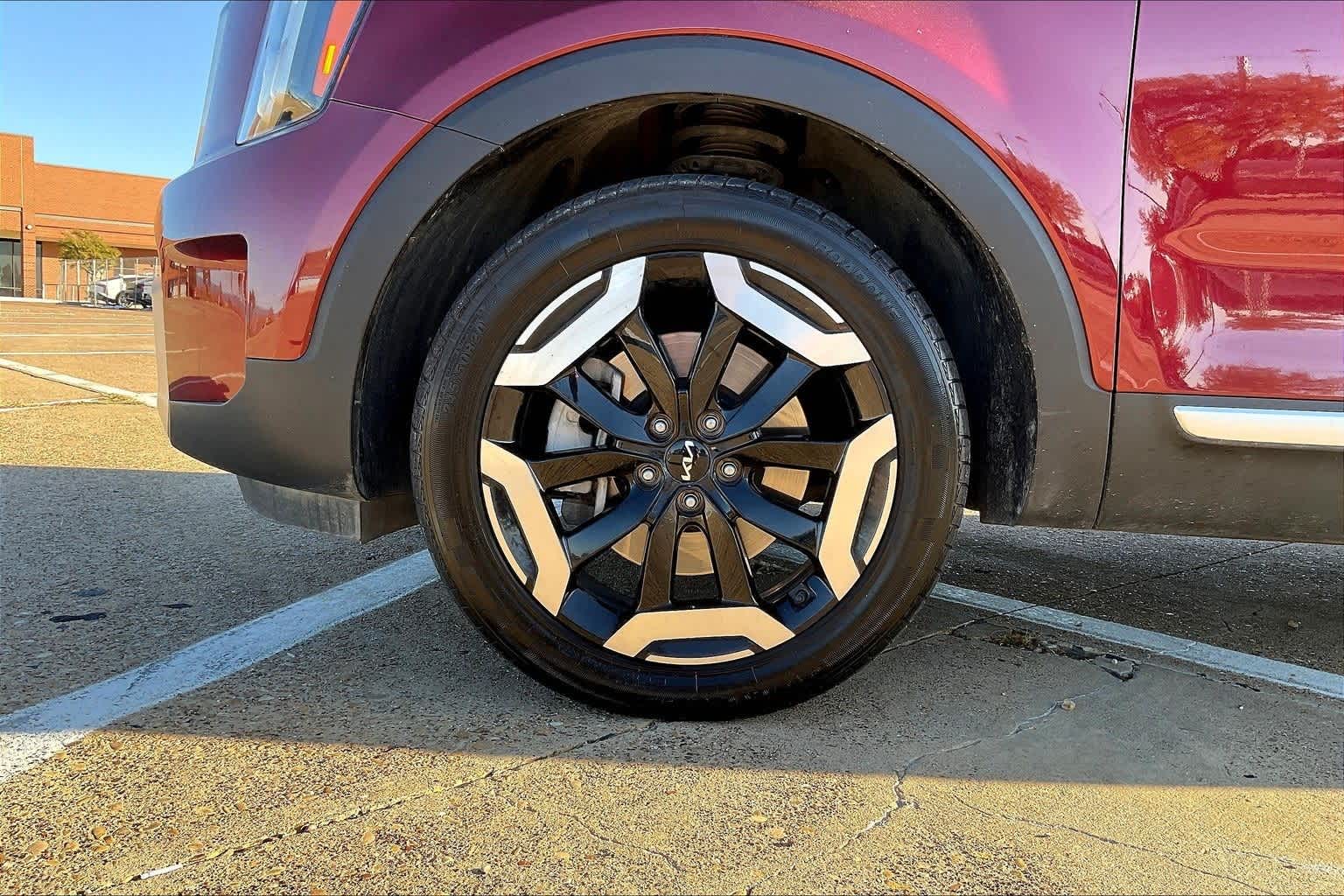 Thumbnail: 2023 Kia Telluride - 7