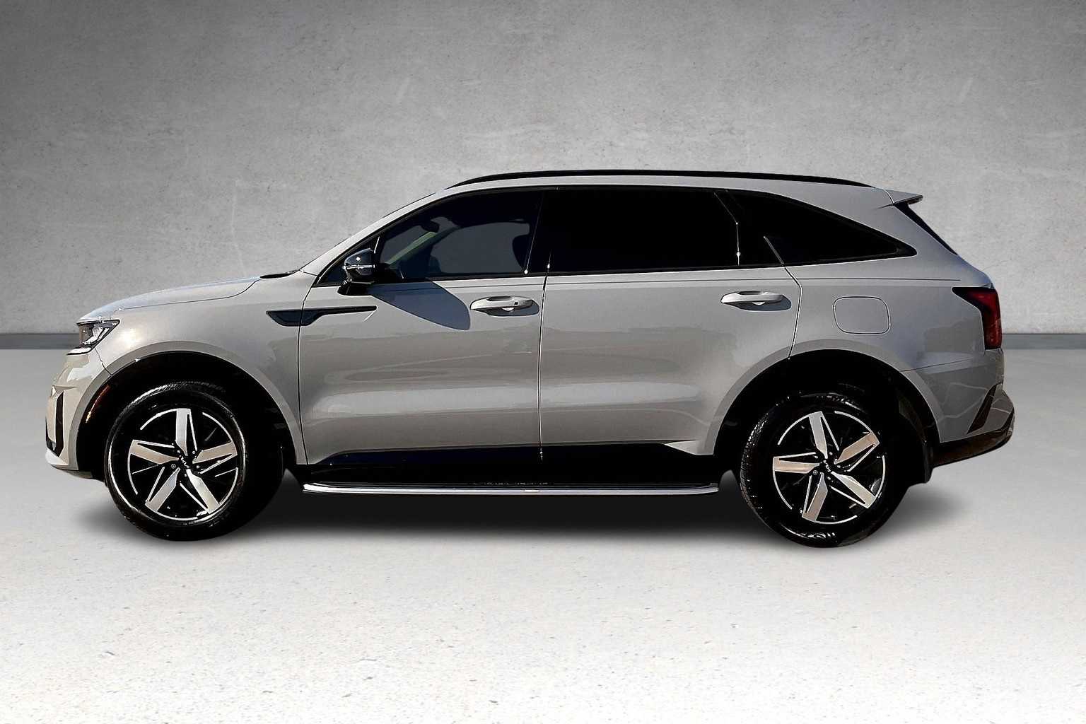 2023 Kia Sorento EX photo 2