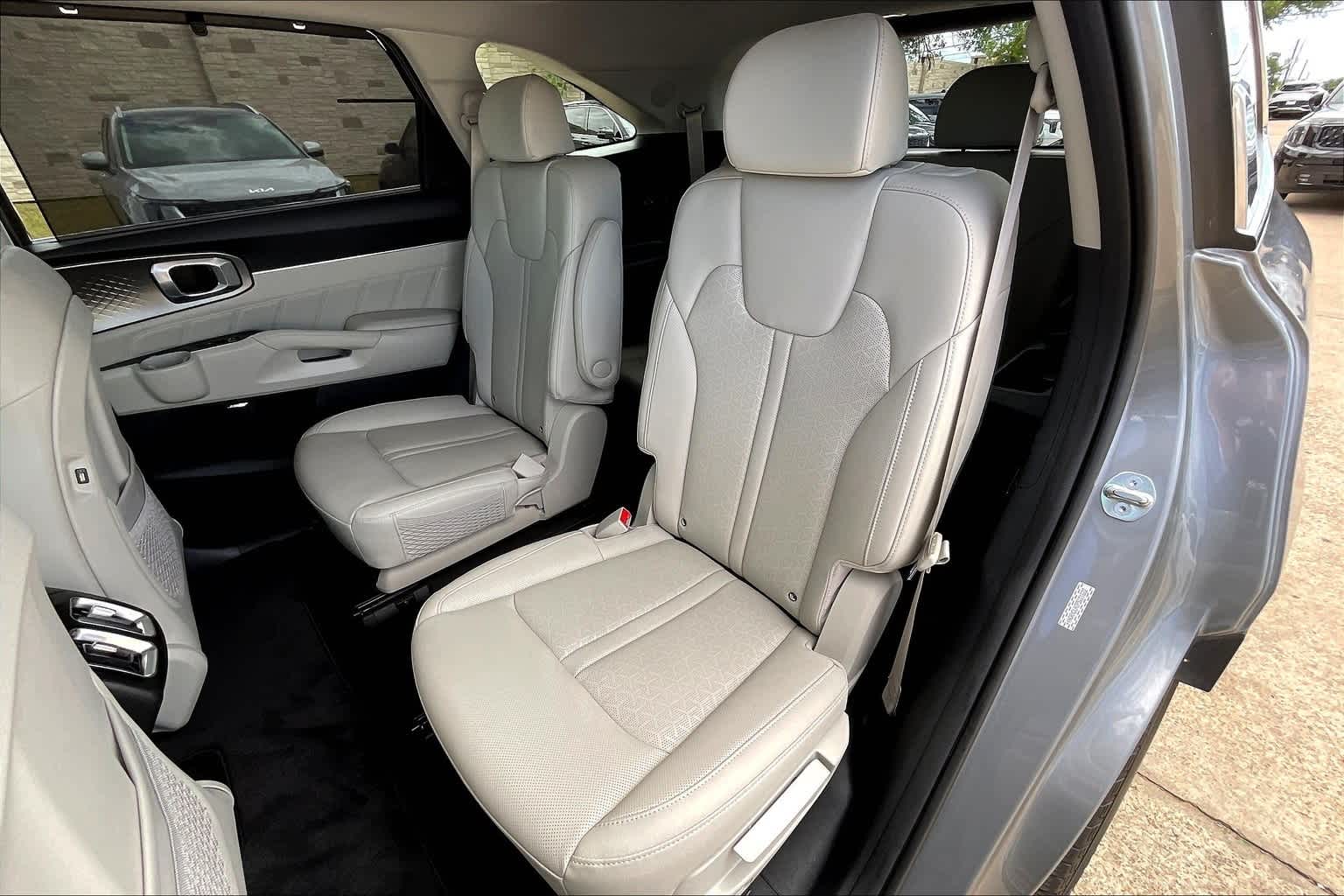 2023 Kia Sorento SX 29