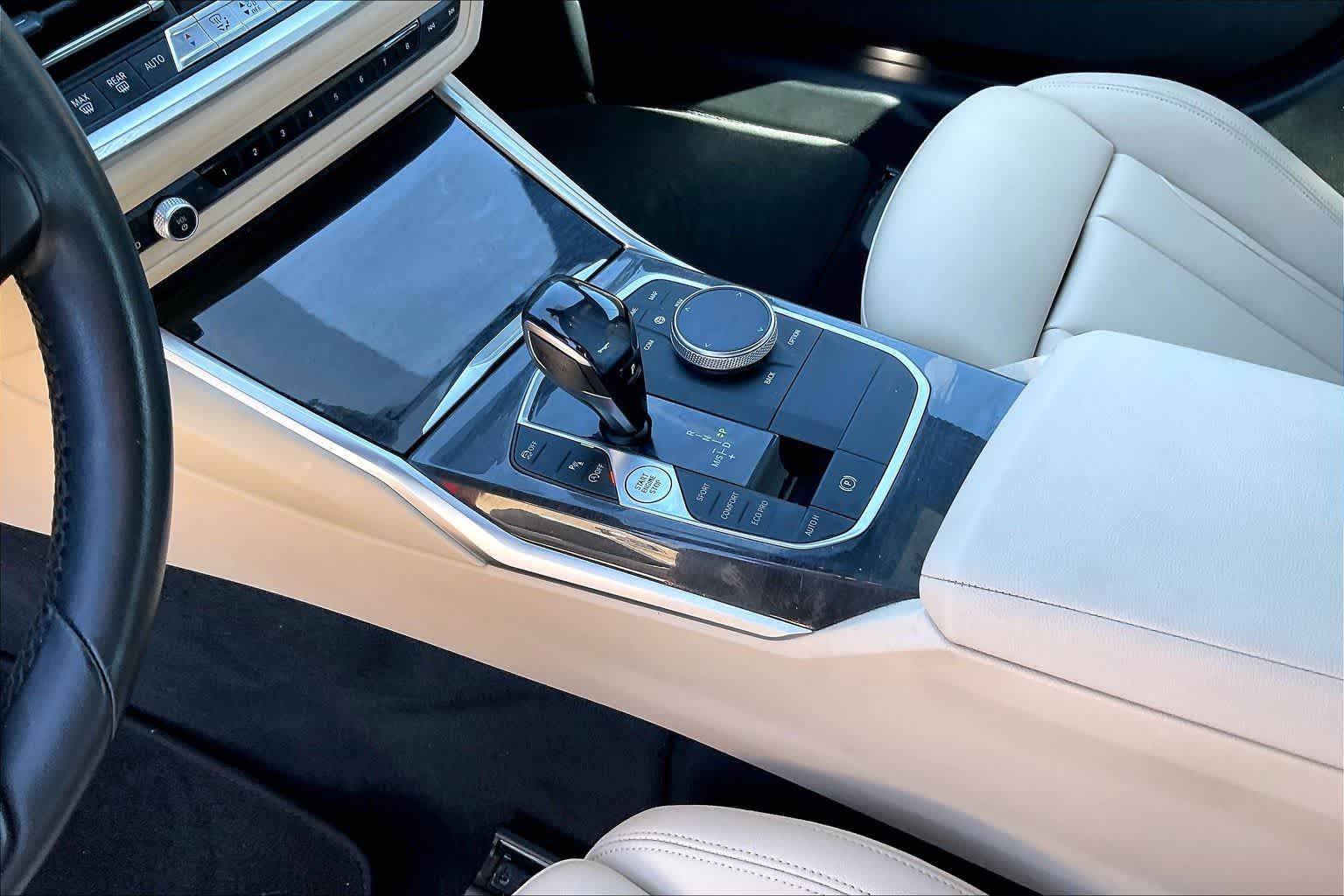 Thumbnail: 2021 BMW 3 Series - 16