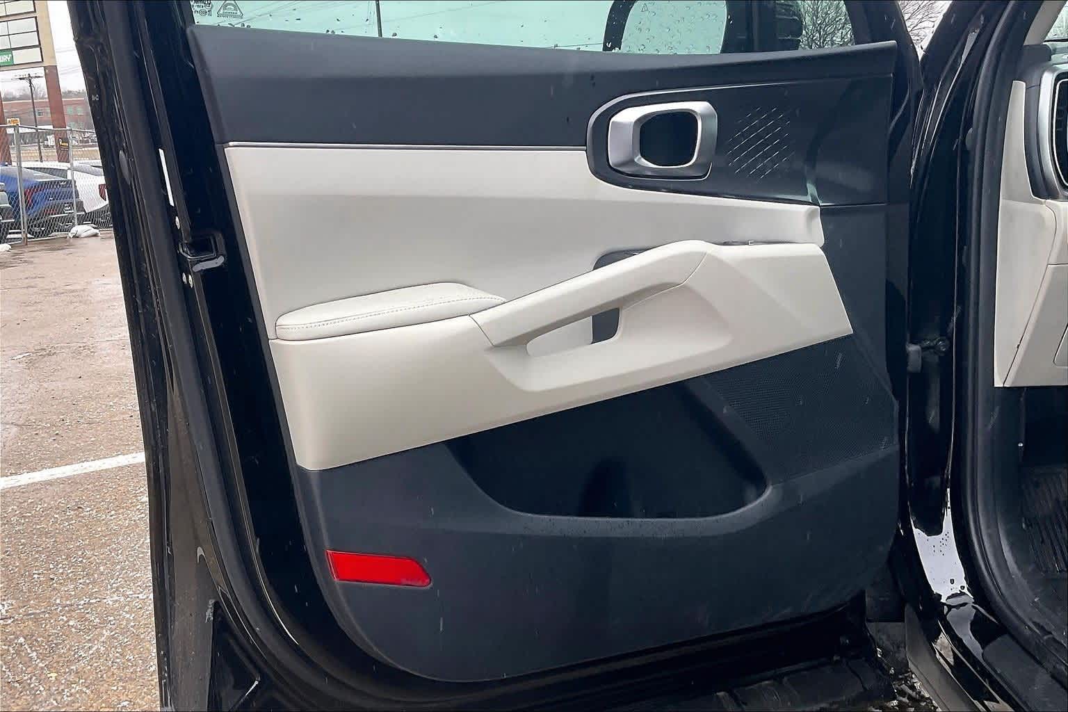 Thumbnail: 2025 Kia Sorento - 25