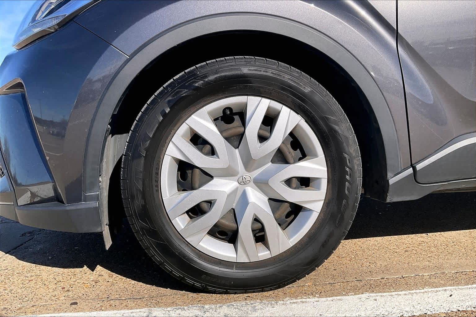 Thumbnail: 2021 Toyota C-HR - 7