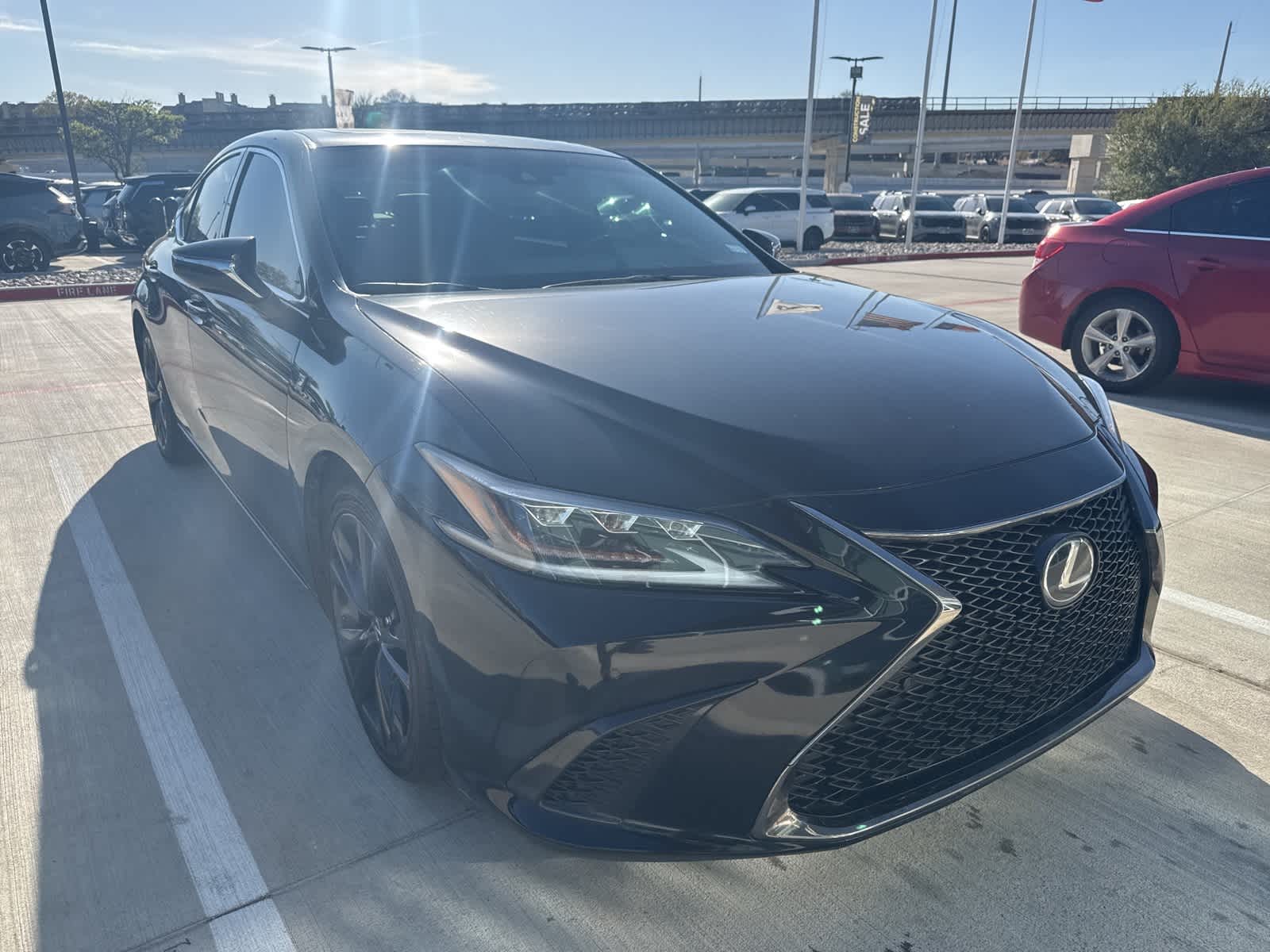 Thumbnail: 2019 Lexus ES - 3