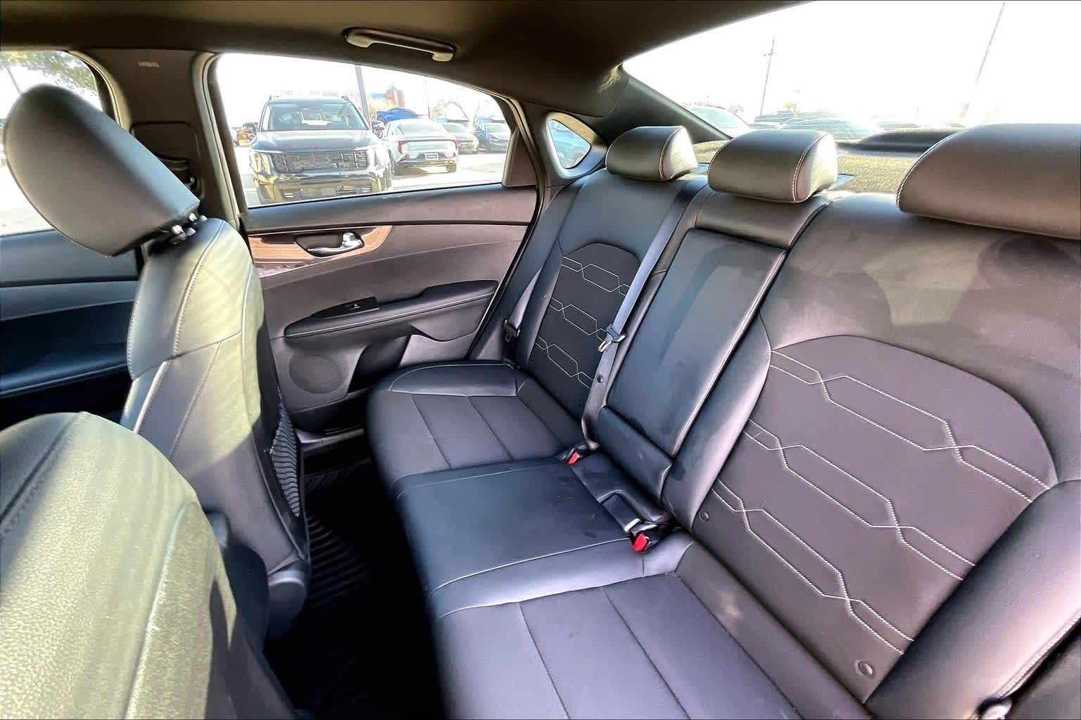 Thumbnail: 2024 Kia Forte - 29