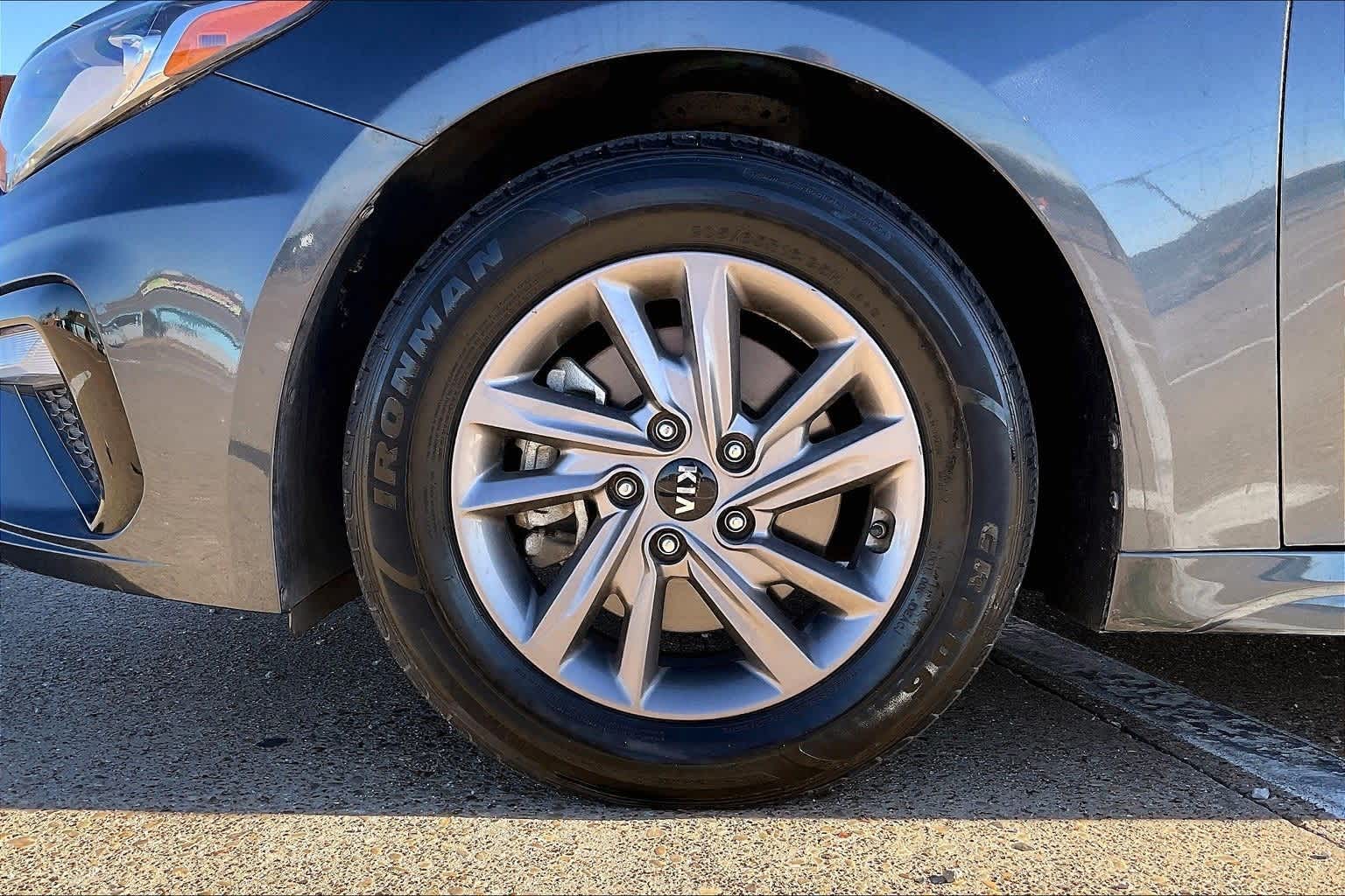 Thumbnail: 2020 Kia Optima - 8