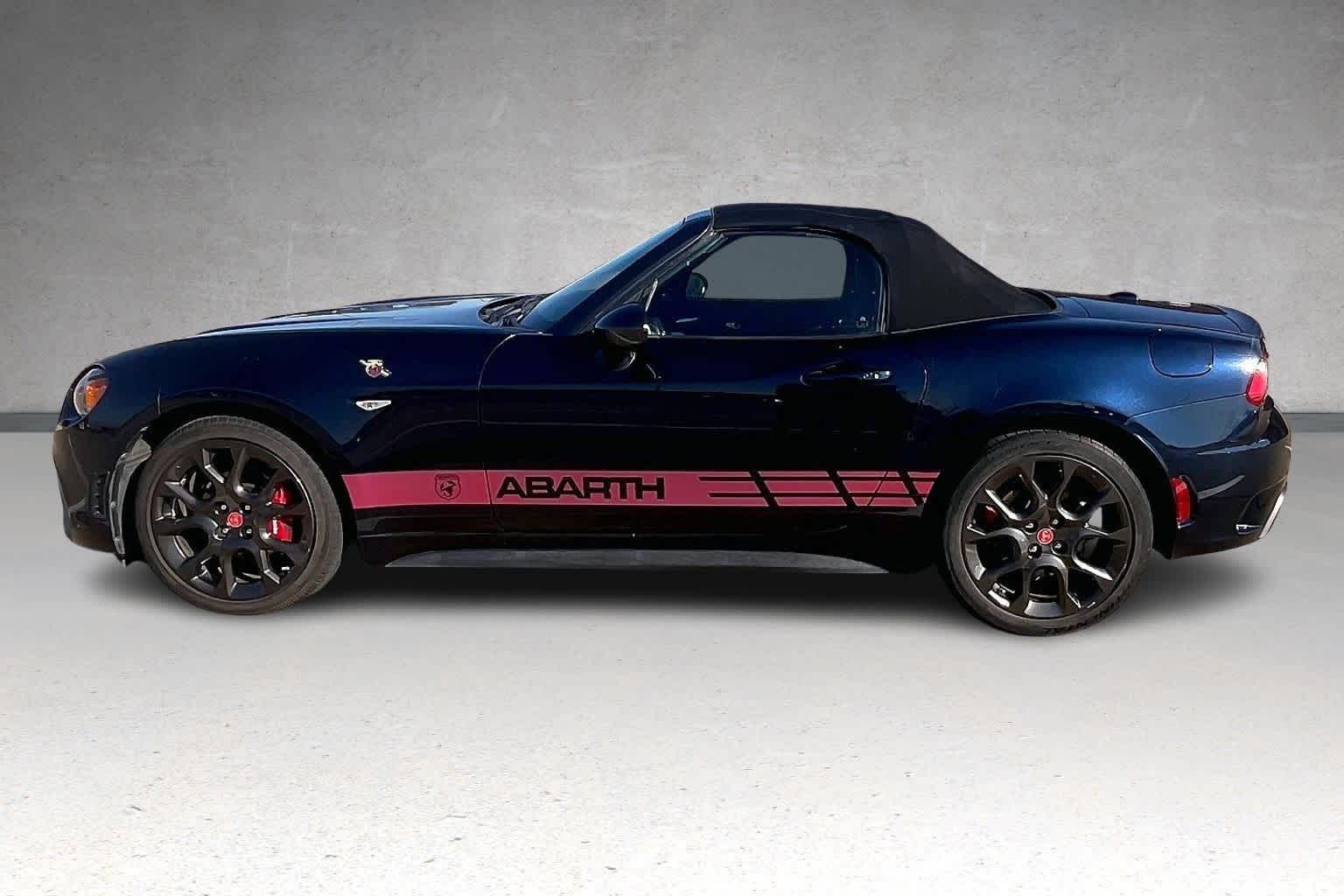 Thumbnail: 2018 Fiat 124 Spider - 3