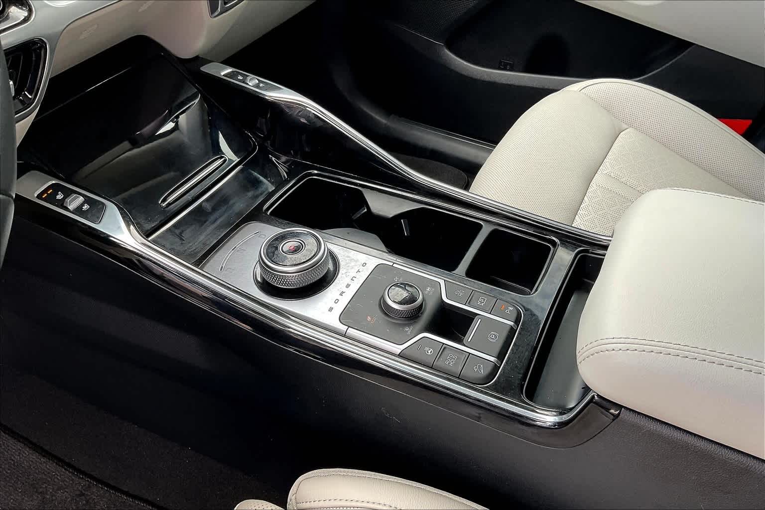 2023 Kia Sorento SX 16