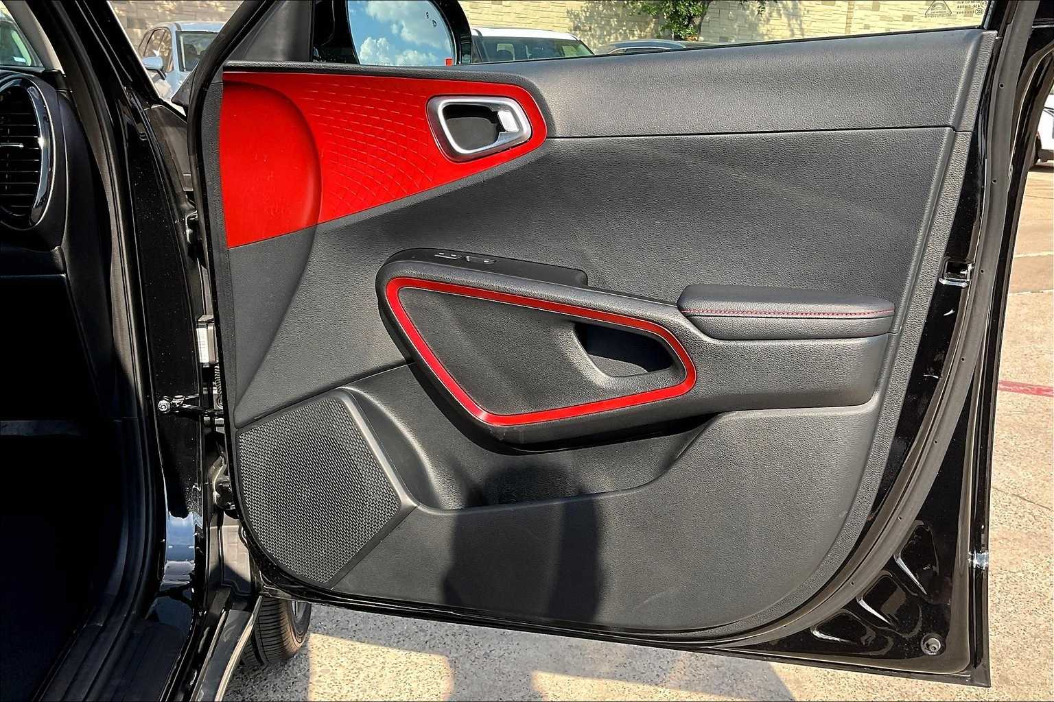 Thumbnail: 2025 Kia Soul - 28