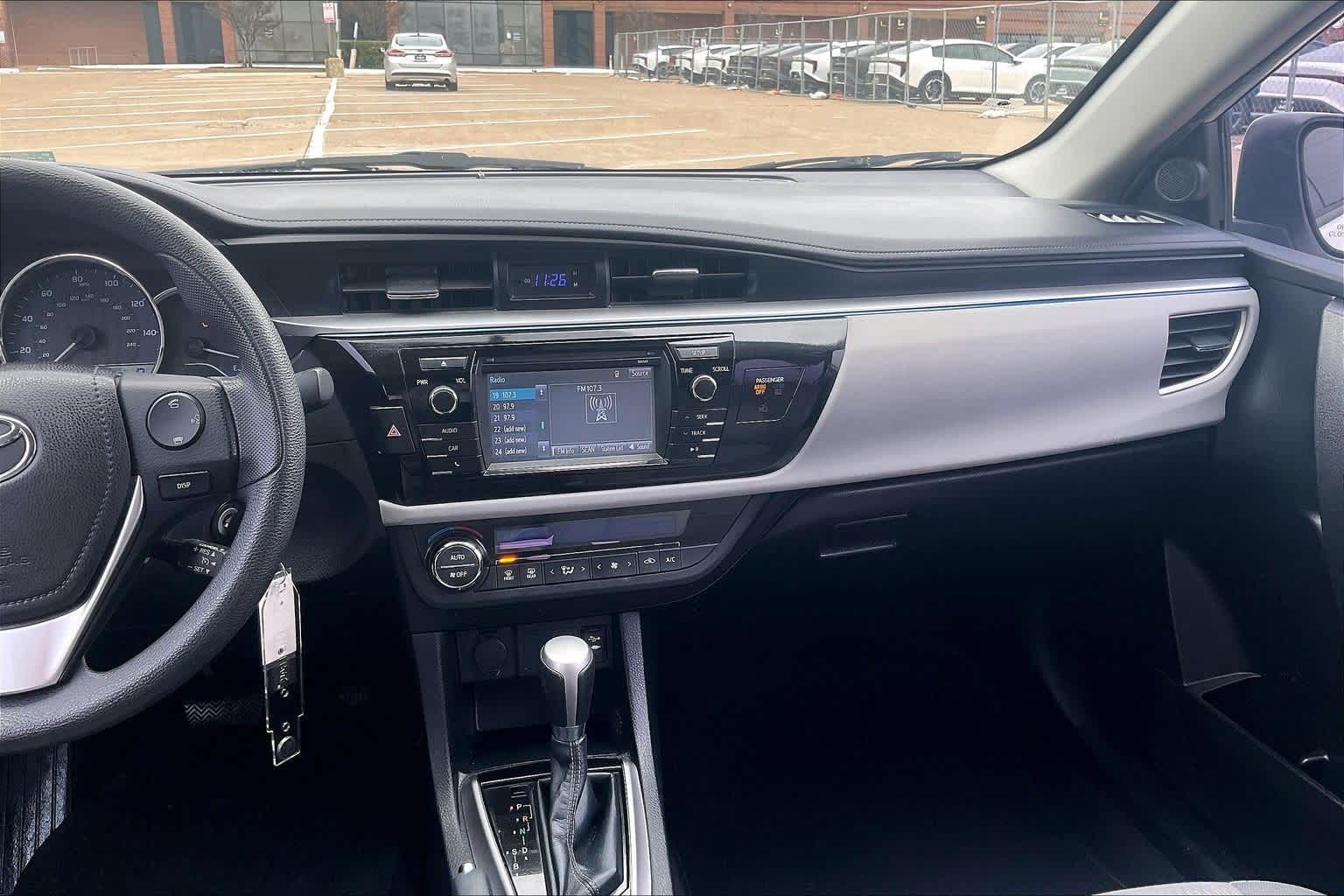 Thumbnail: 2015 Toyota Corolla - 15