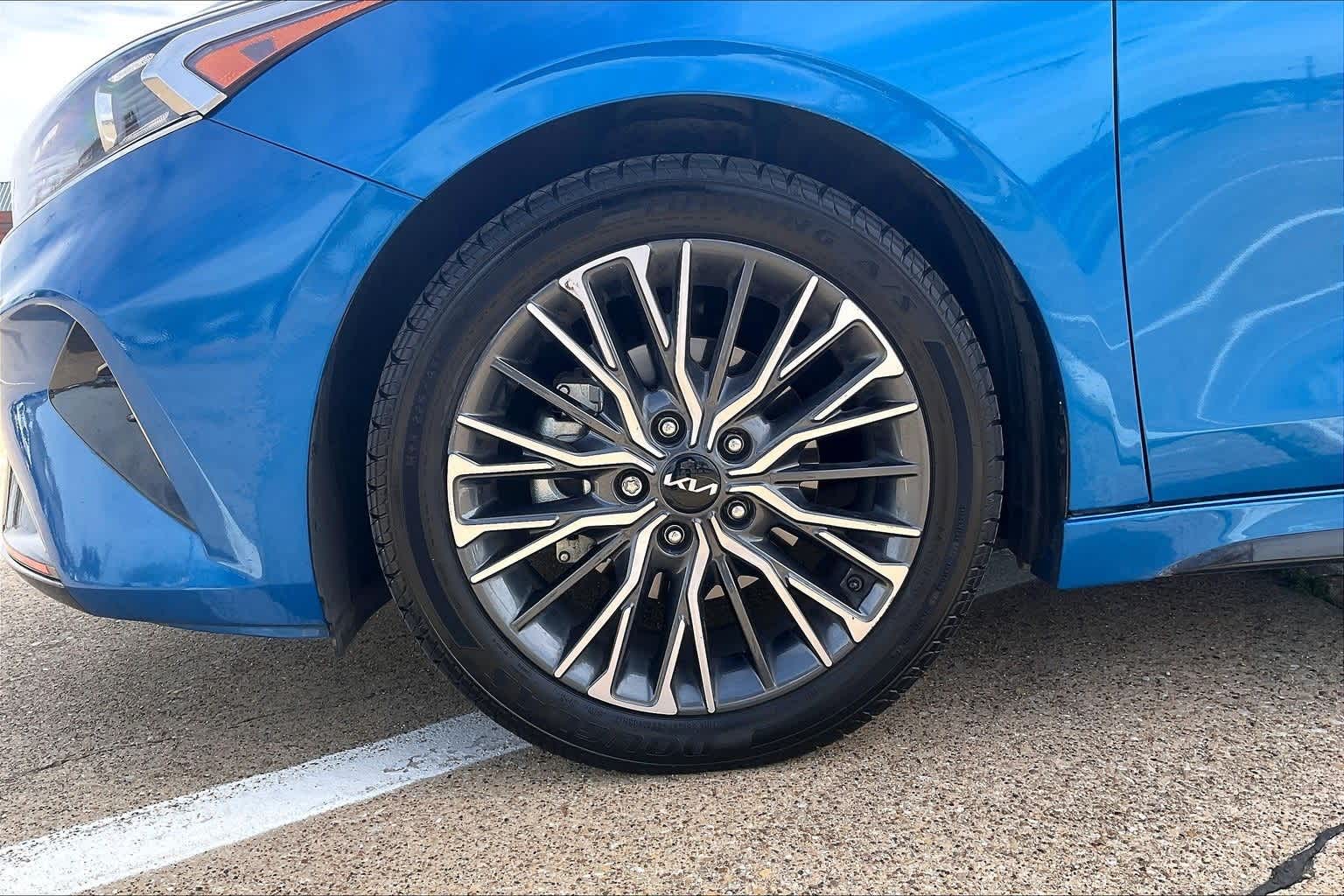 Thumbnail: 2024 Kia Forte - 8