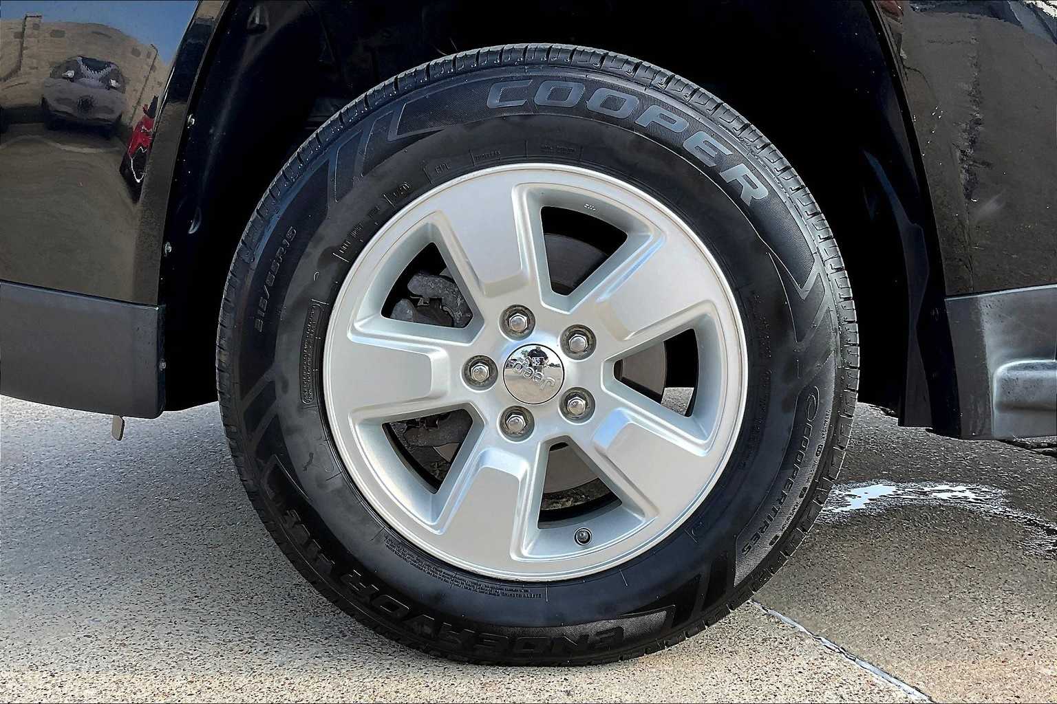 Thumbnail: 2016 Jeep Compass - 7