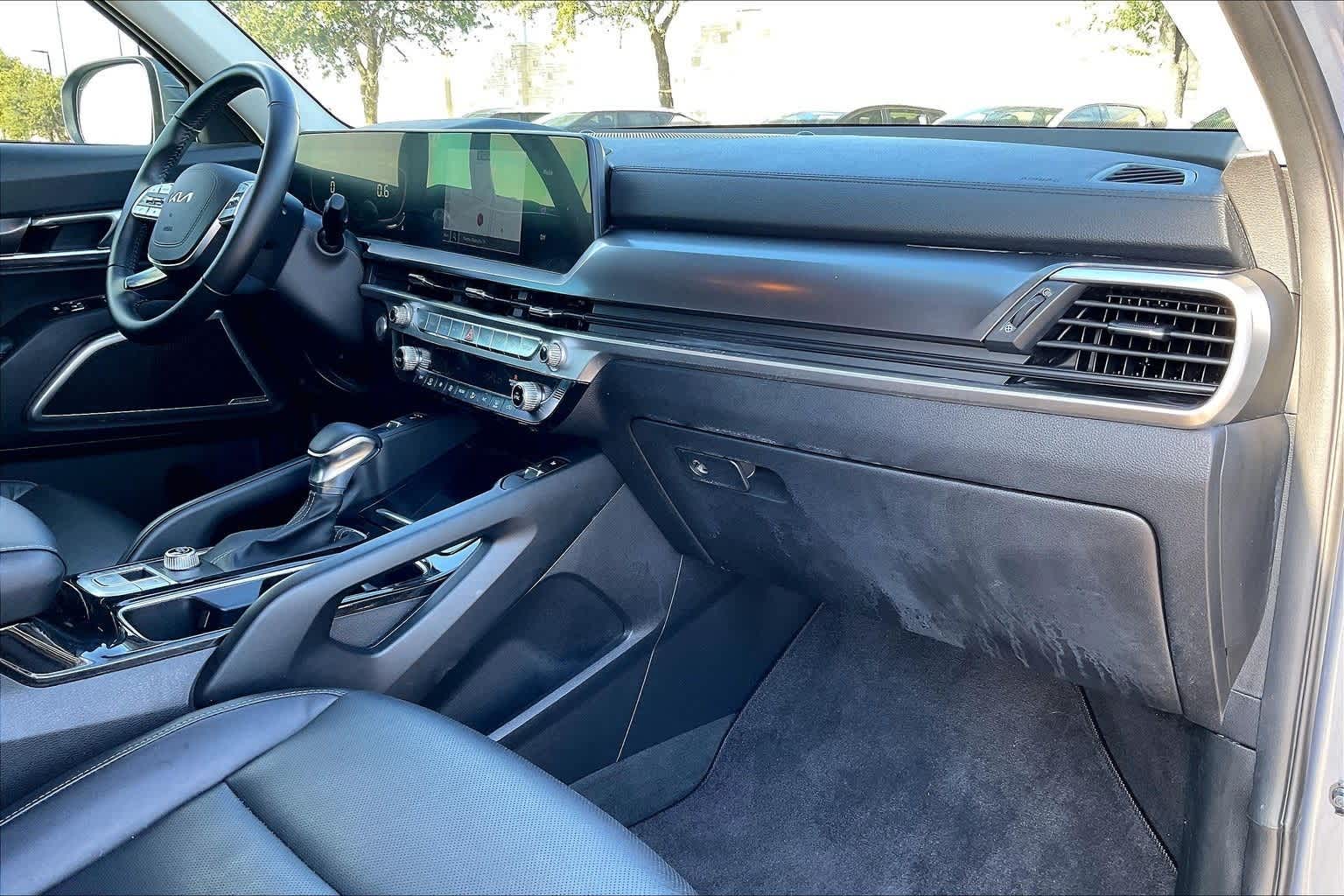 Thumbnail: 2023 Kia Telluride - 22