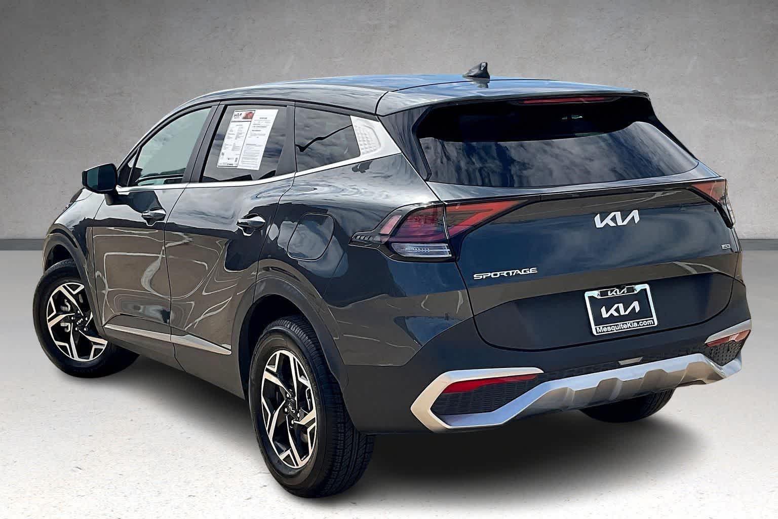 Thumbnail: 2024 Kia Sportage - 4