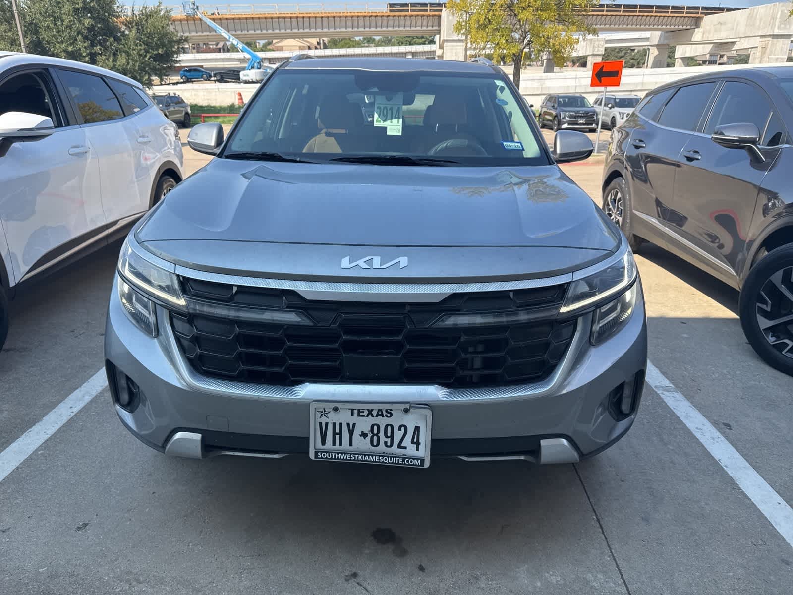2024 Kia Seltos SX photo 3