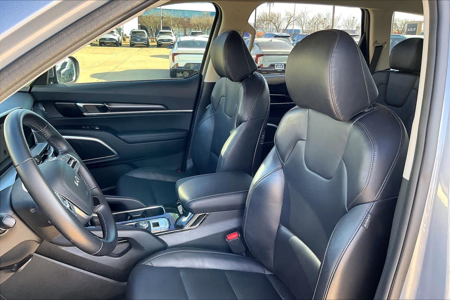 Thumbnail: 2023 Kia Telluride - 10