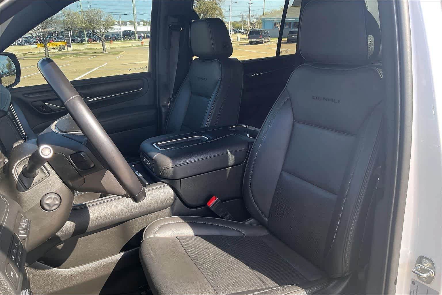 Thumbnail: 2022 GMC Yukon XL - 11